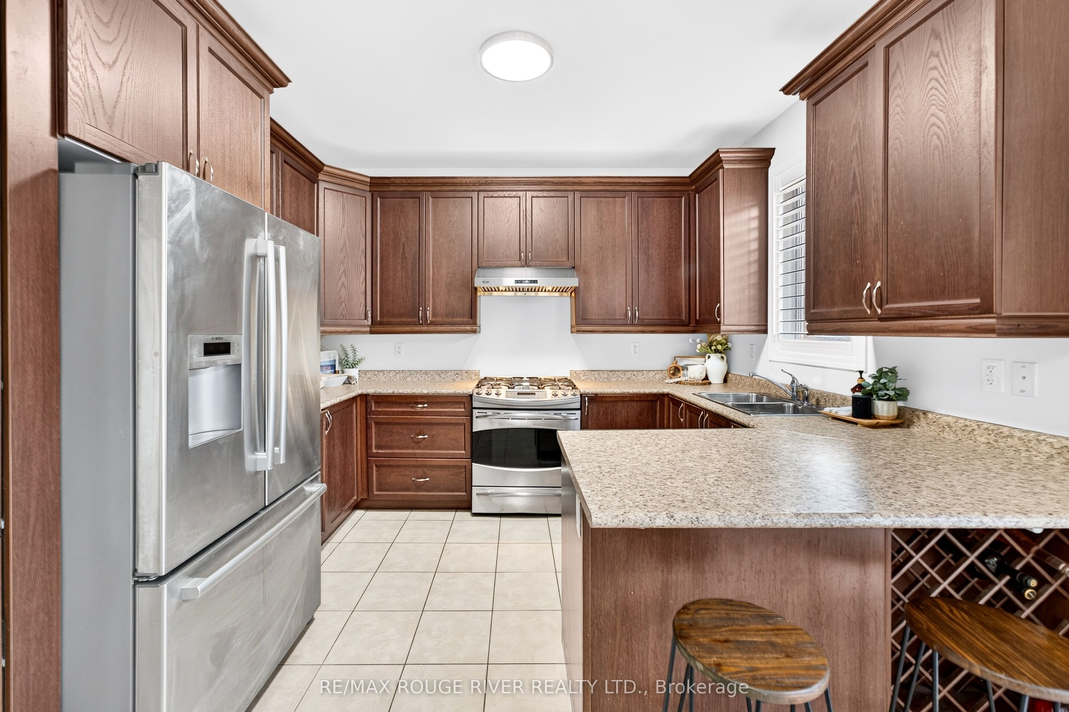 1510 Elmsley Drive Property Photo 7