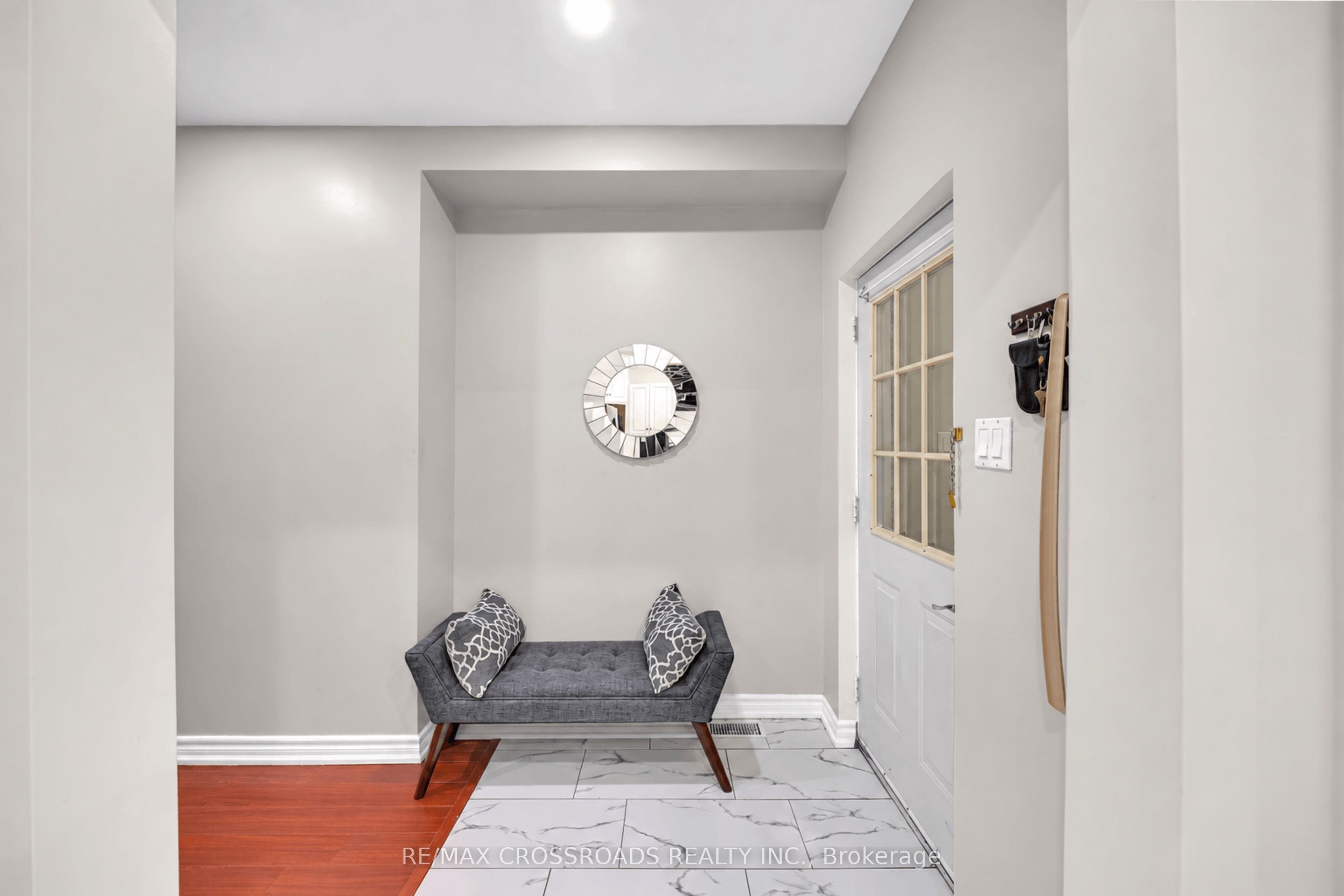 592a Danforth Road Property Photo 4
