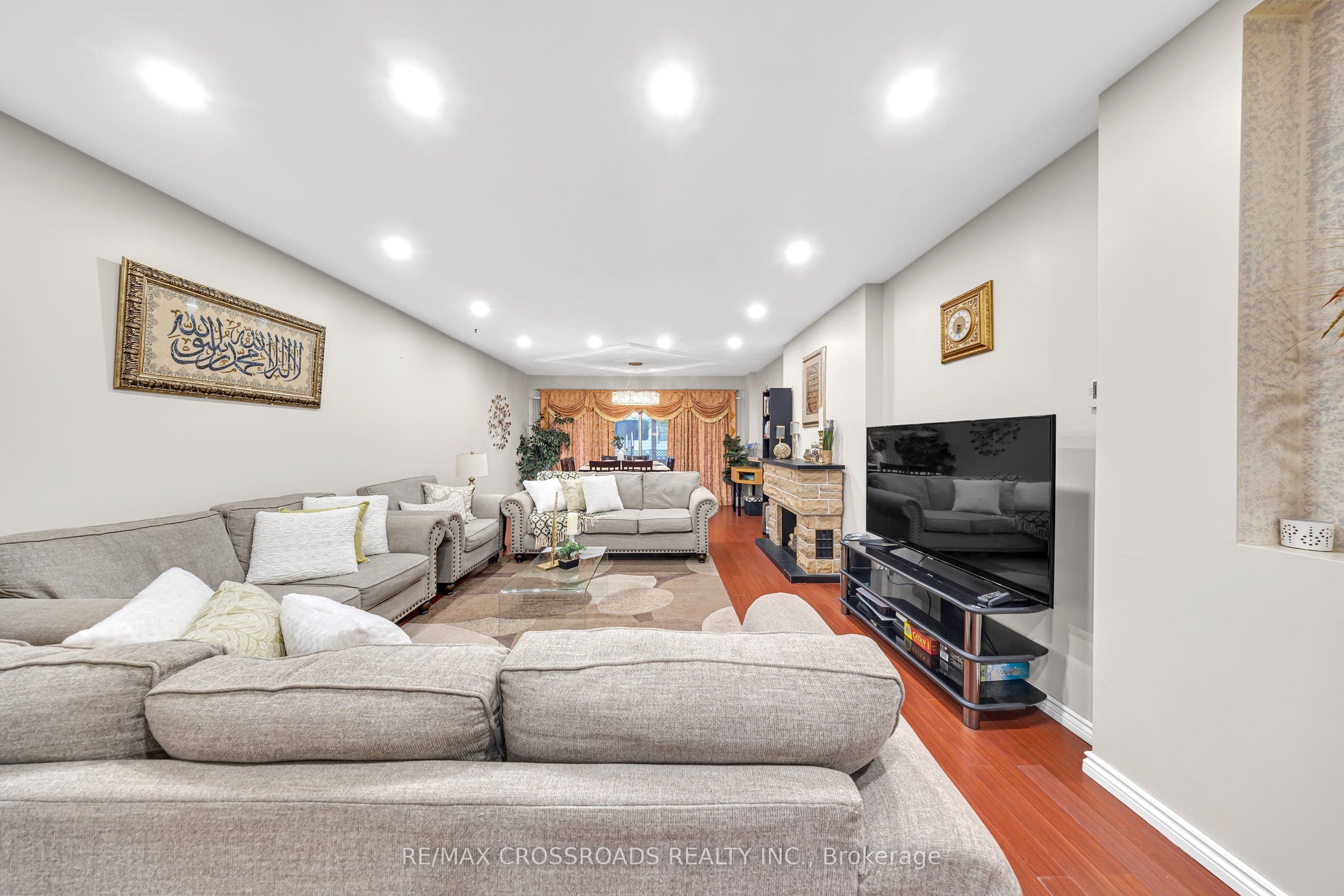592a Danforth Road Property Photo 12
