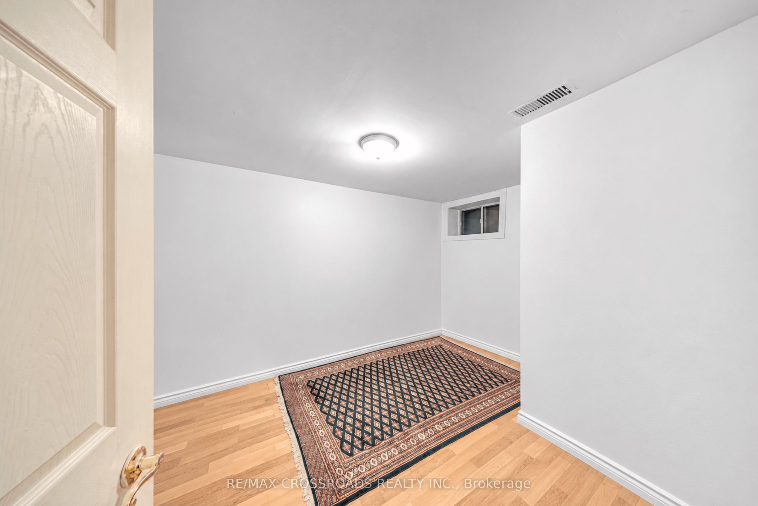 592a Danforth Road Property Photo 37