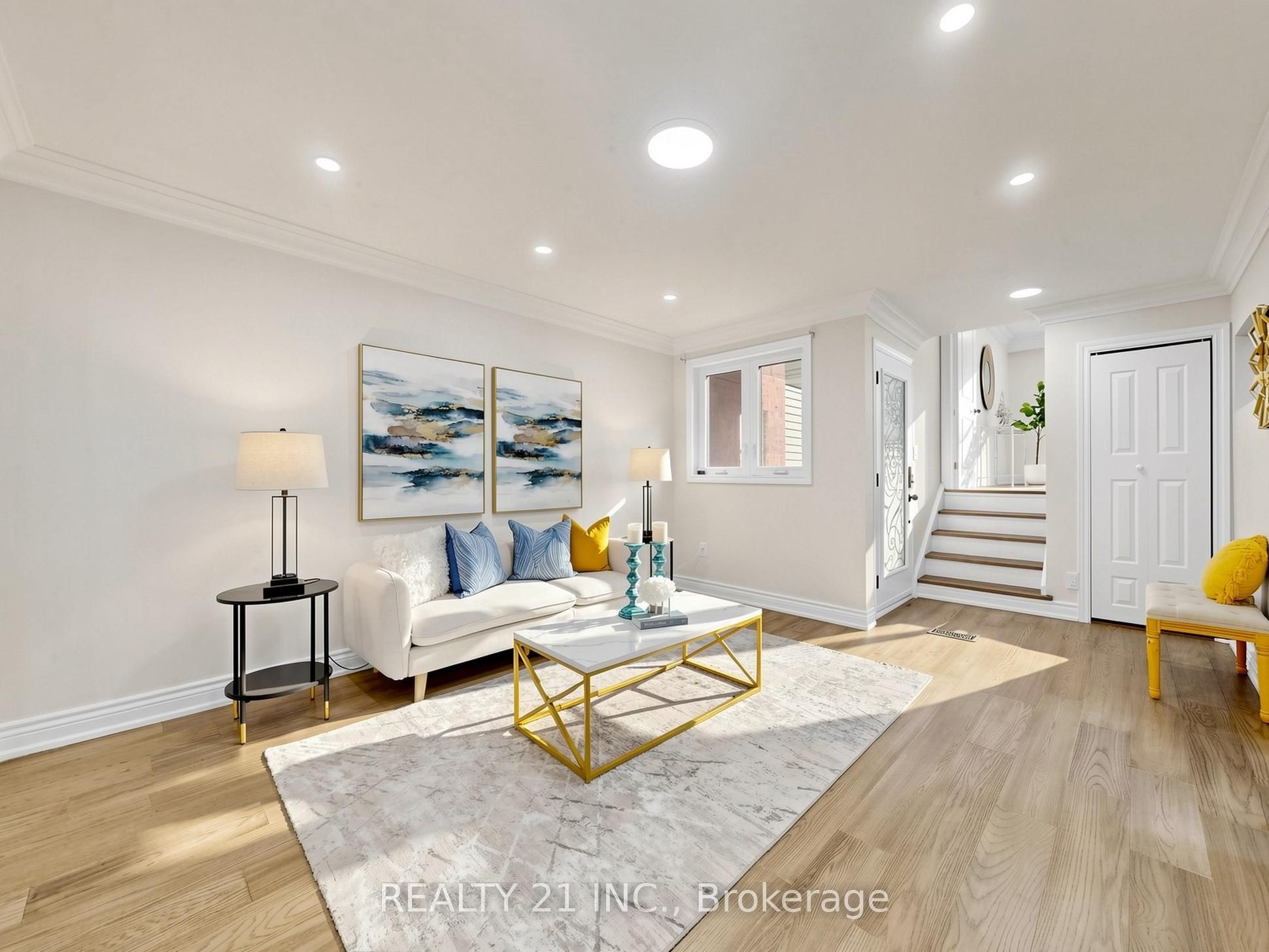 120 Queensbury Avenue Property Photo 14