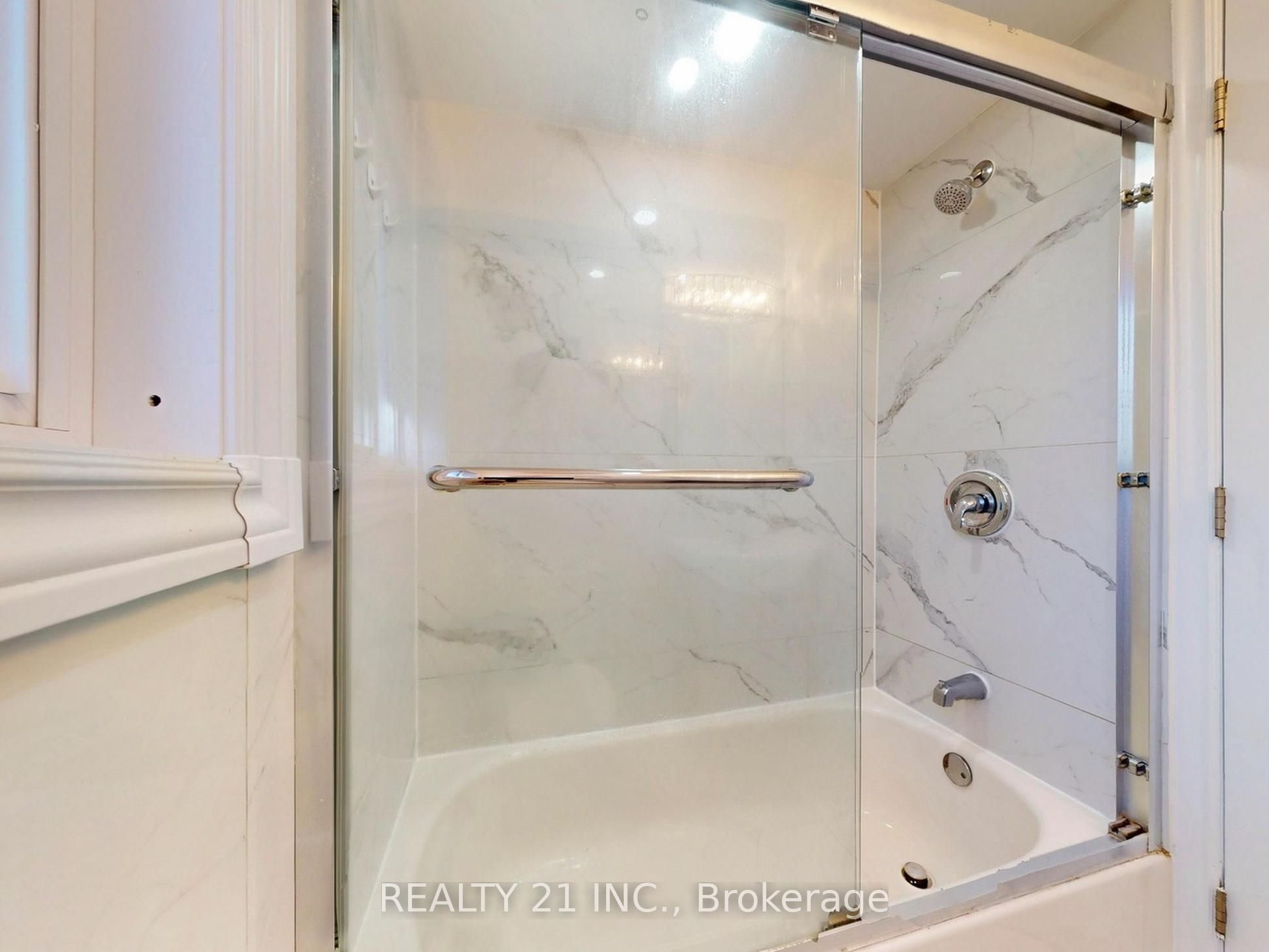 120 Queensbury Avenue Property Photo 27