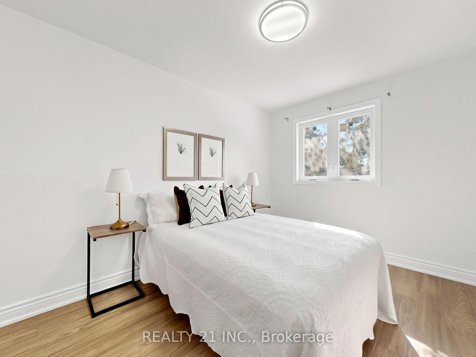 120 Queensbury Avenue Property Photo 31