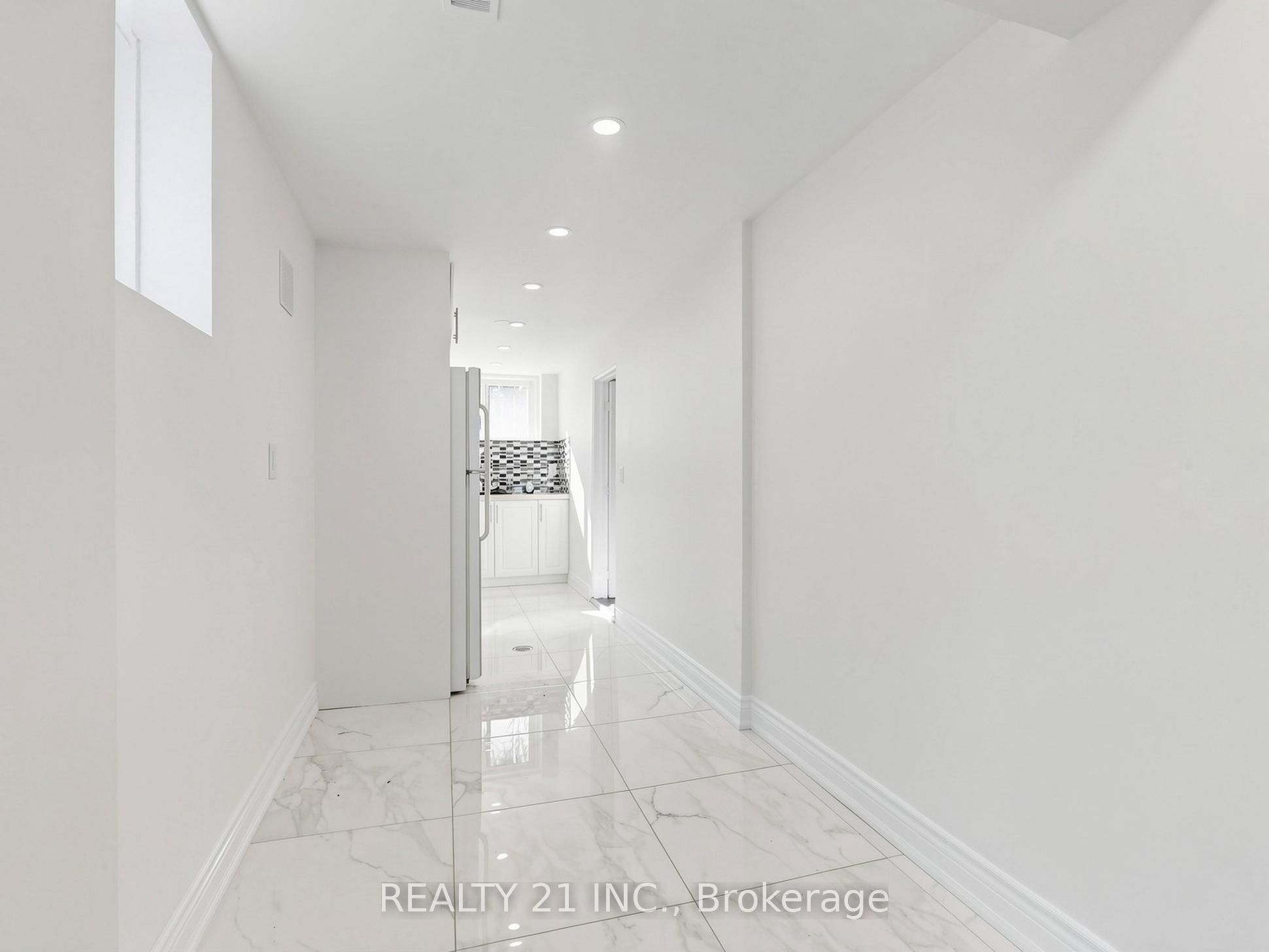 120 Queensbury Avenue Property Photo 35