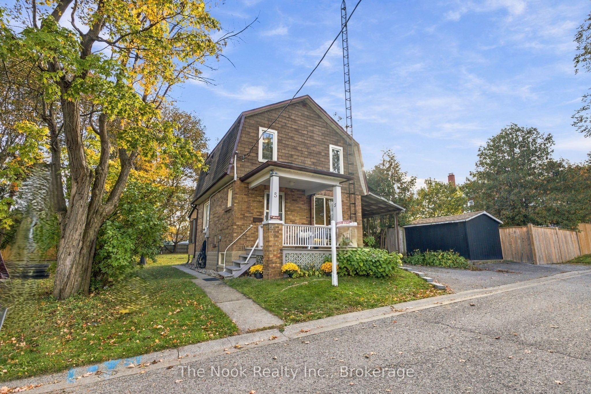 5 Grants Lane Property Photo 1