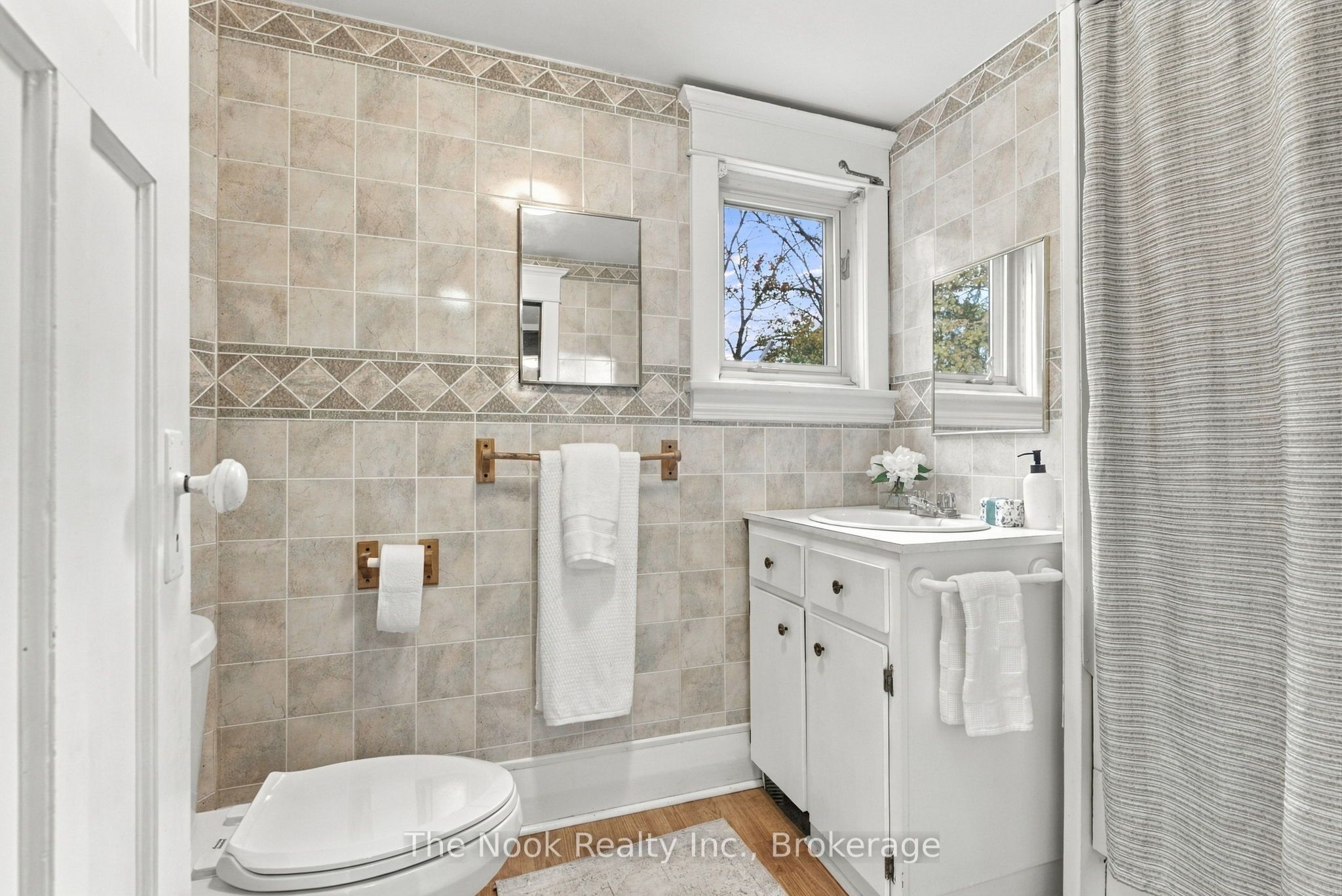 5 Grants Lane Property Photo 32
