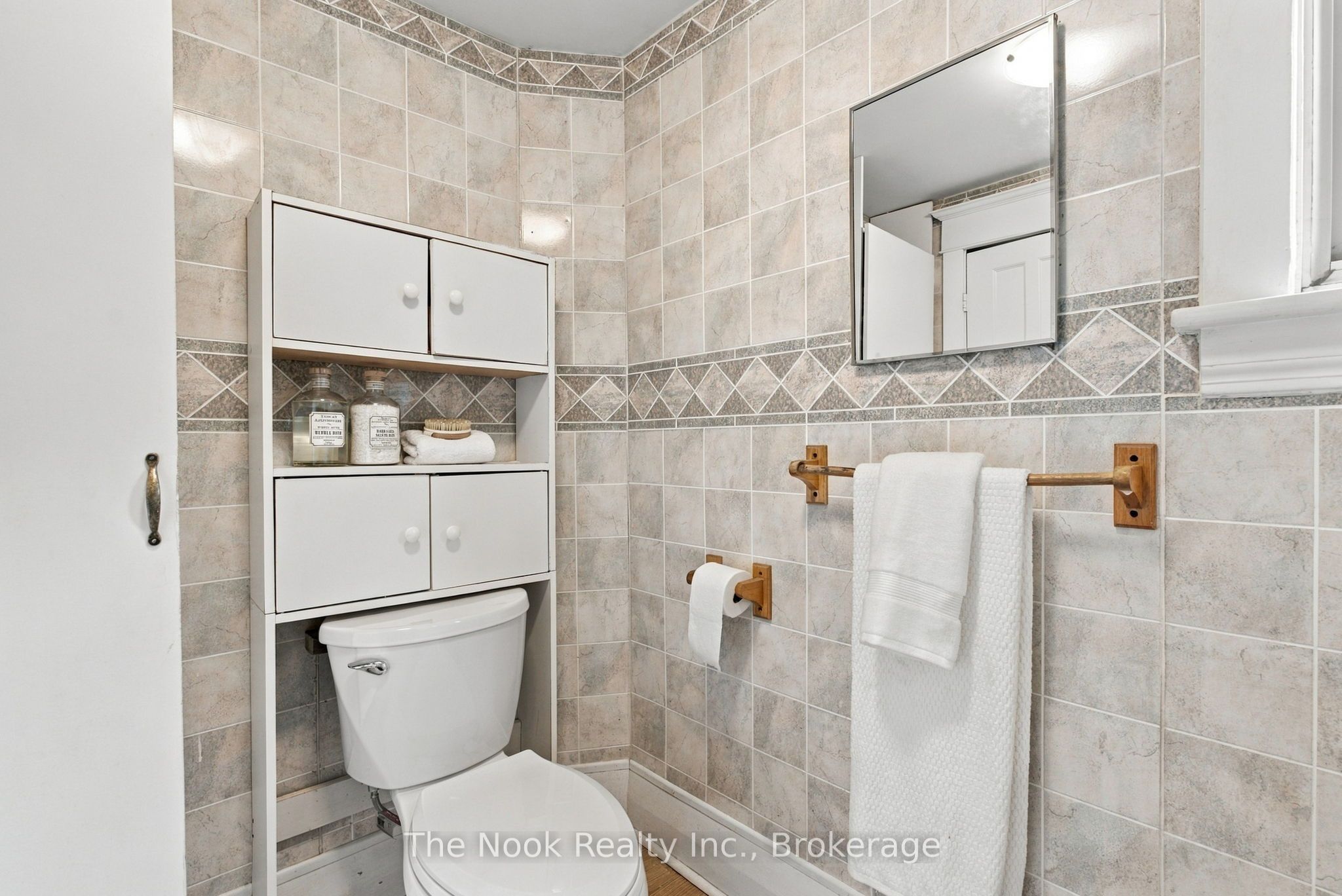 5 Grants Lane Property Photo 34