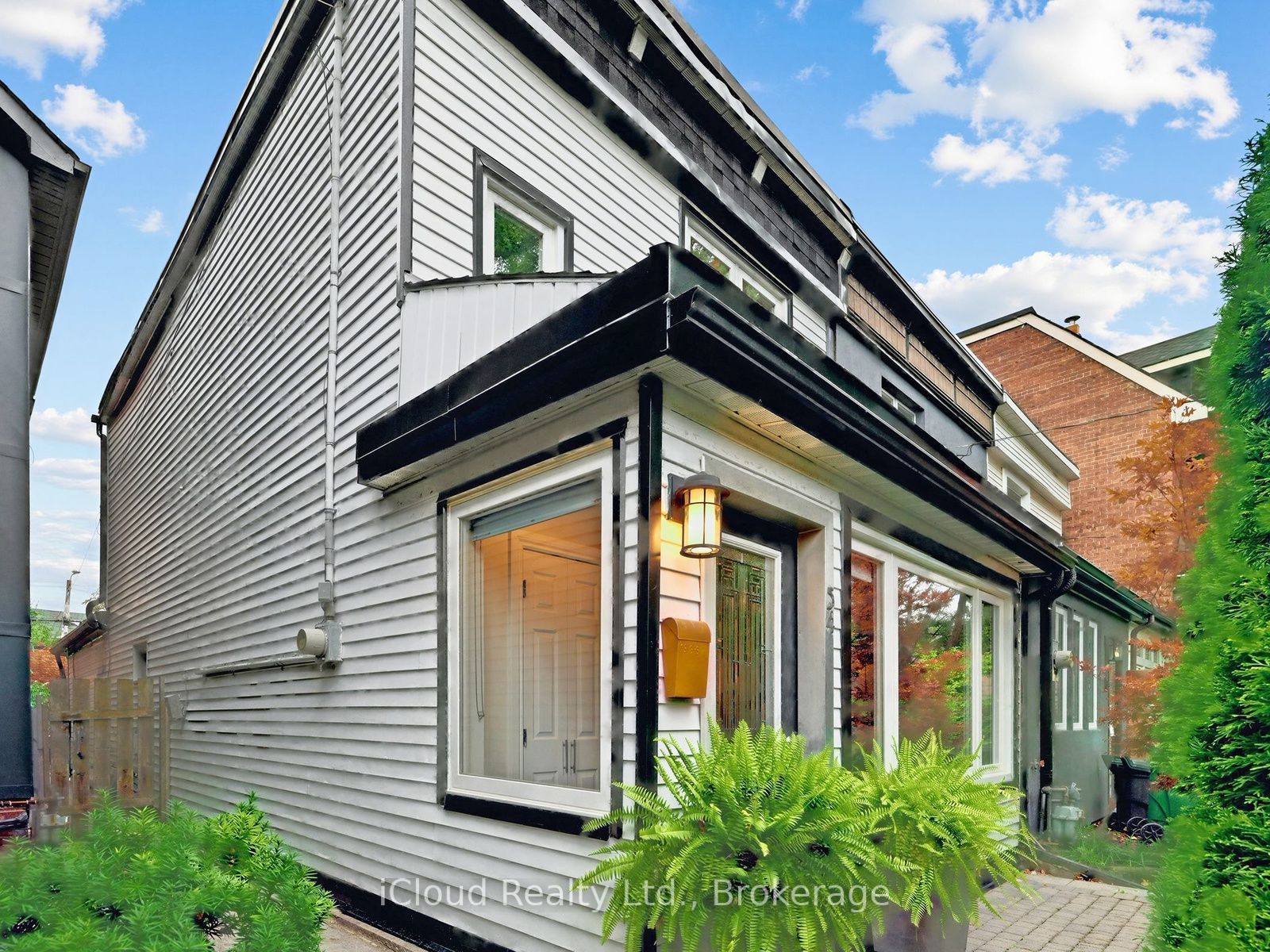 54 Arundel Avenue Property Photo 4