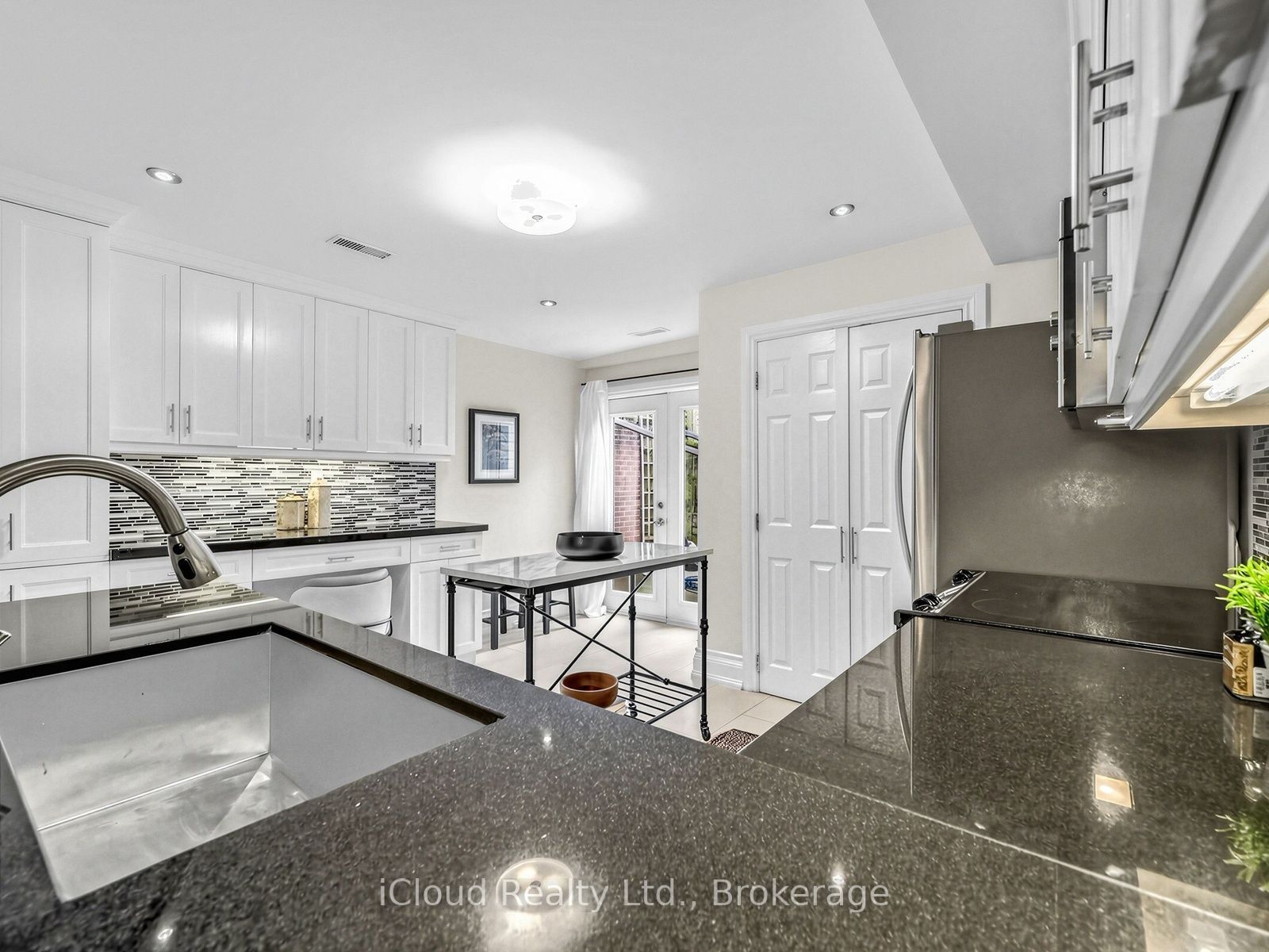 54 Arundel Avenue Property Photo 25