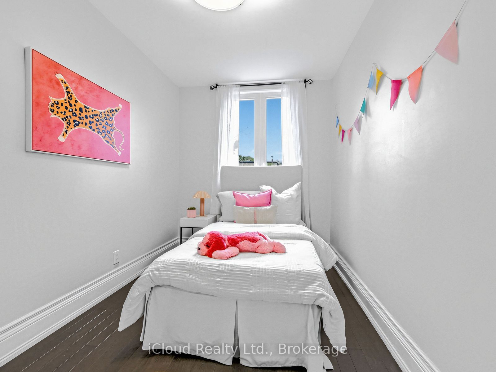 54 Arundel Avenue Property Photo 32