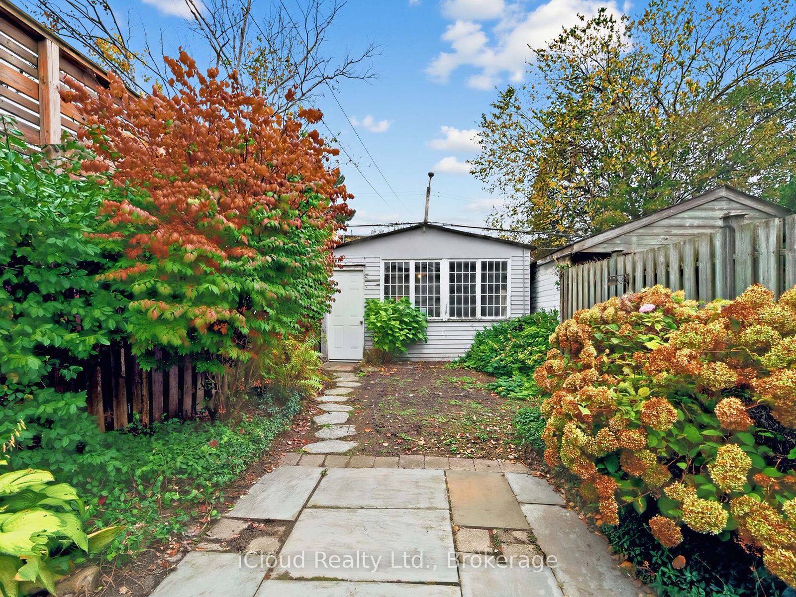 54 Arundel Avenue Property Photo 41