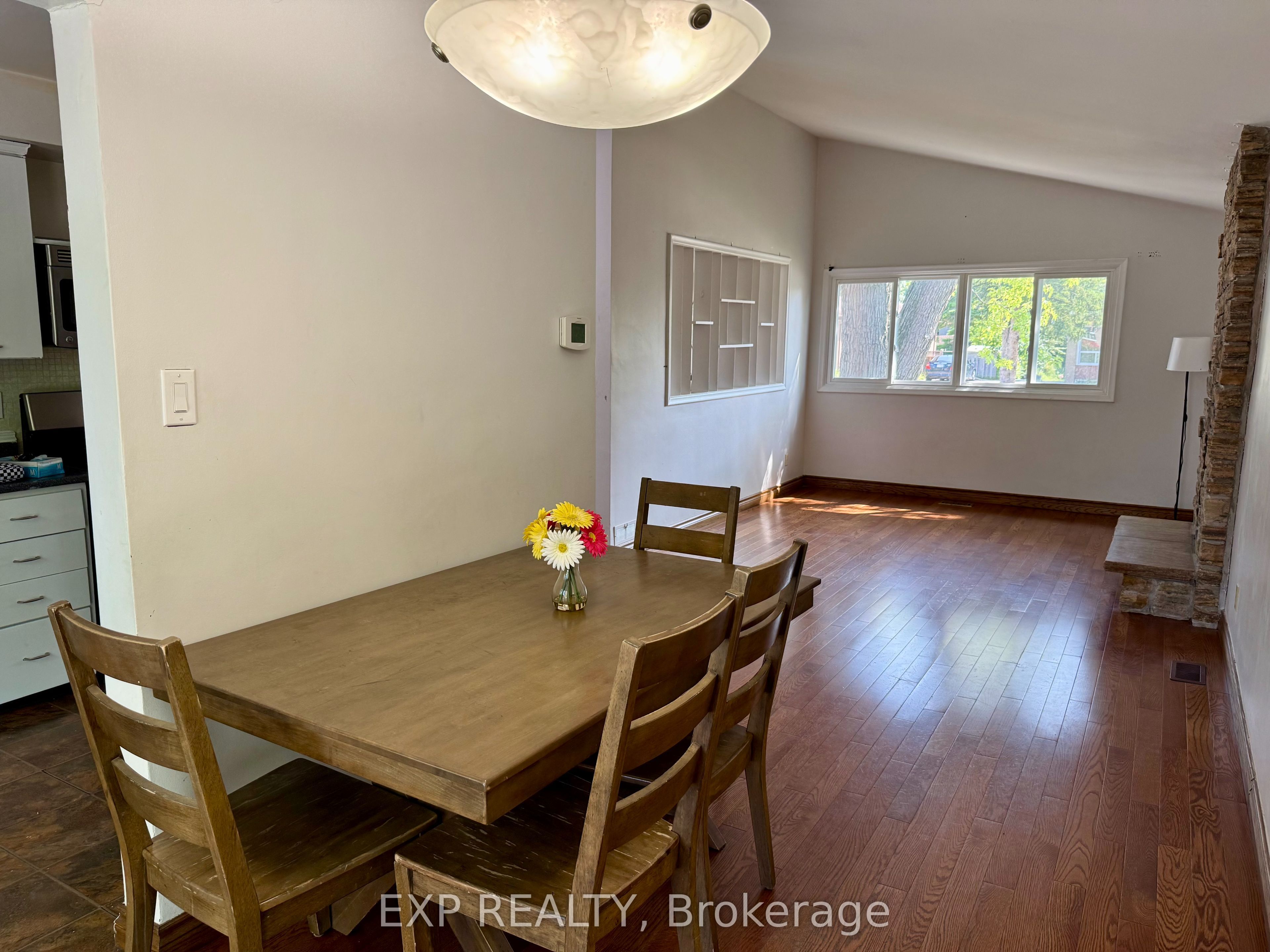 6 Mid Pines Road Upper Property Photo 5
