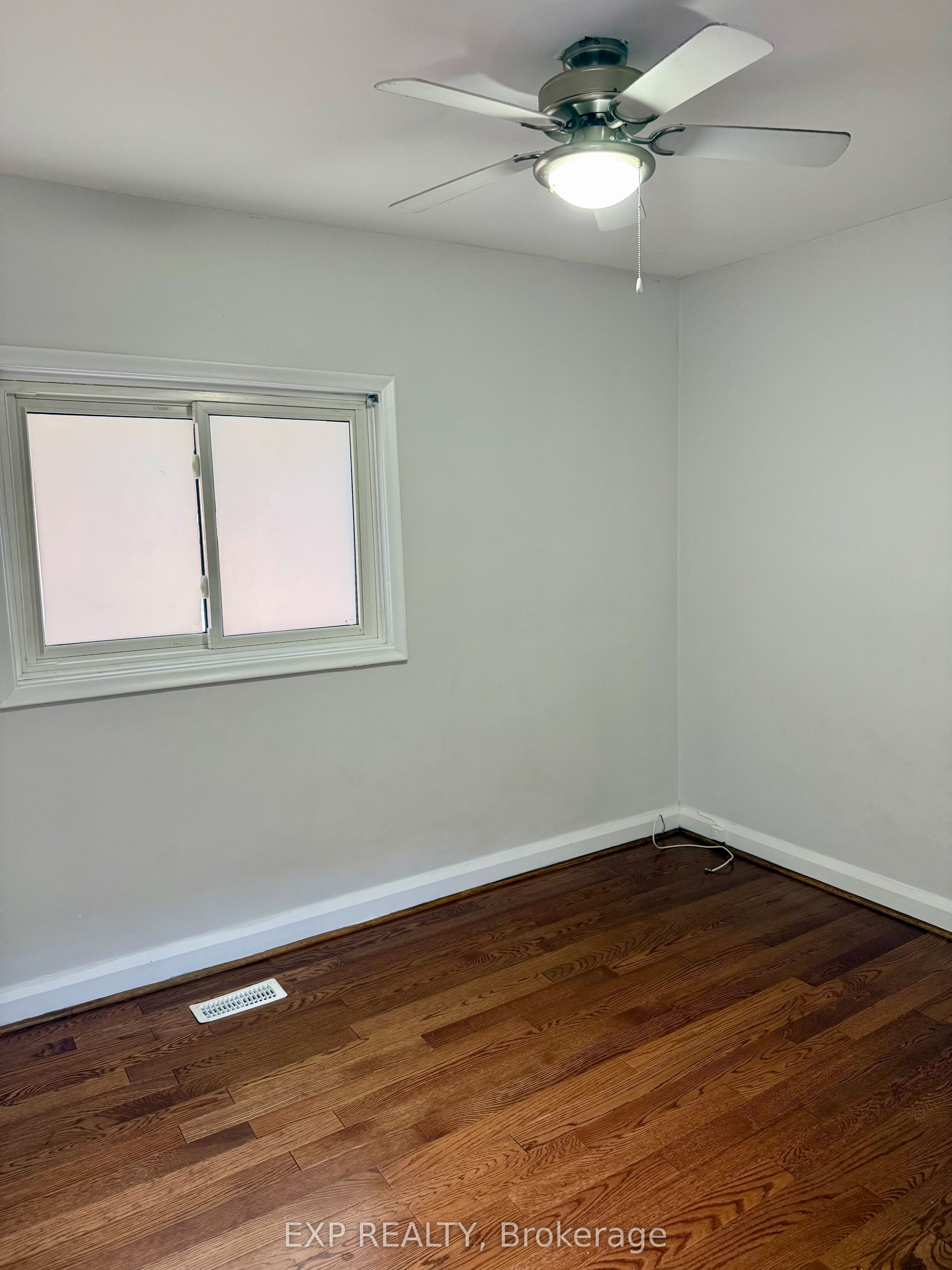 6 Mid Pines Road Upper Property Photo 11