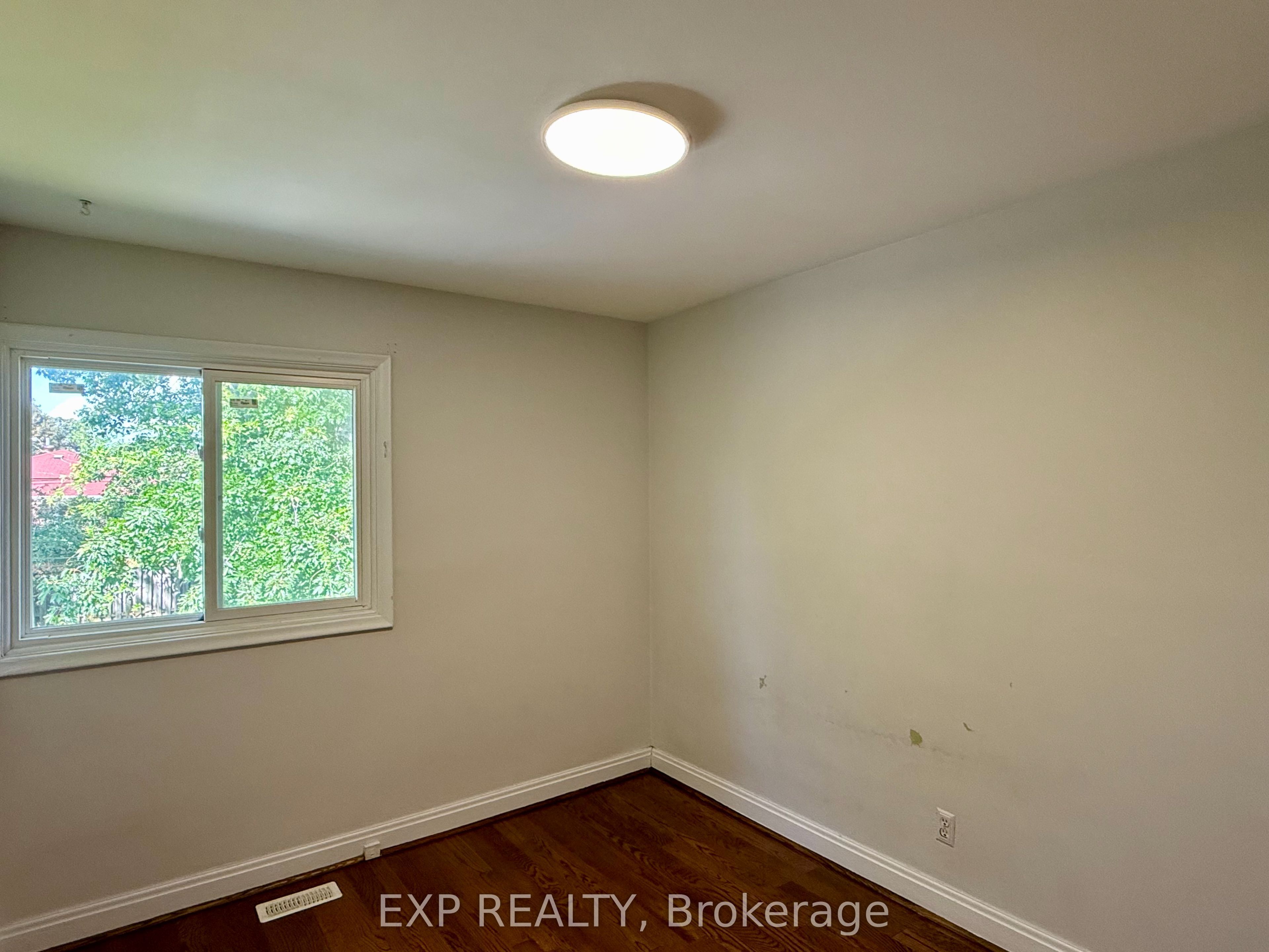 6 Mid Pines Road Upper Property Photo 13