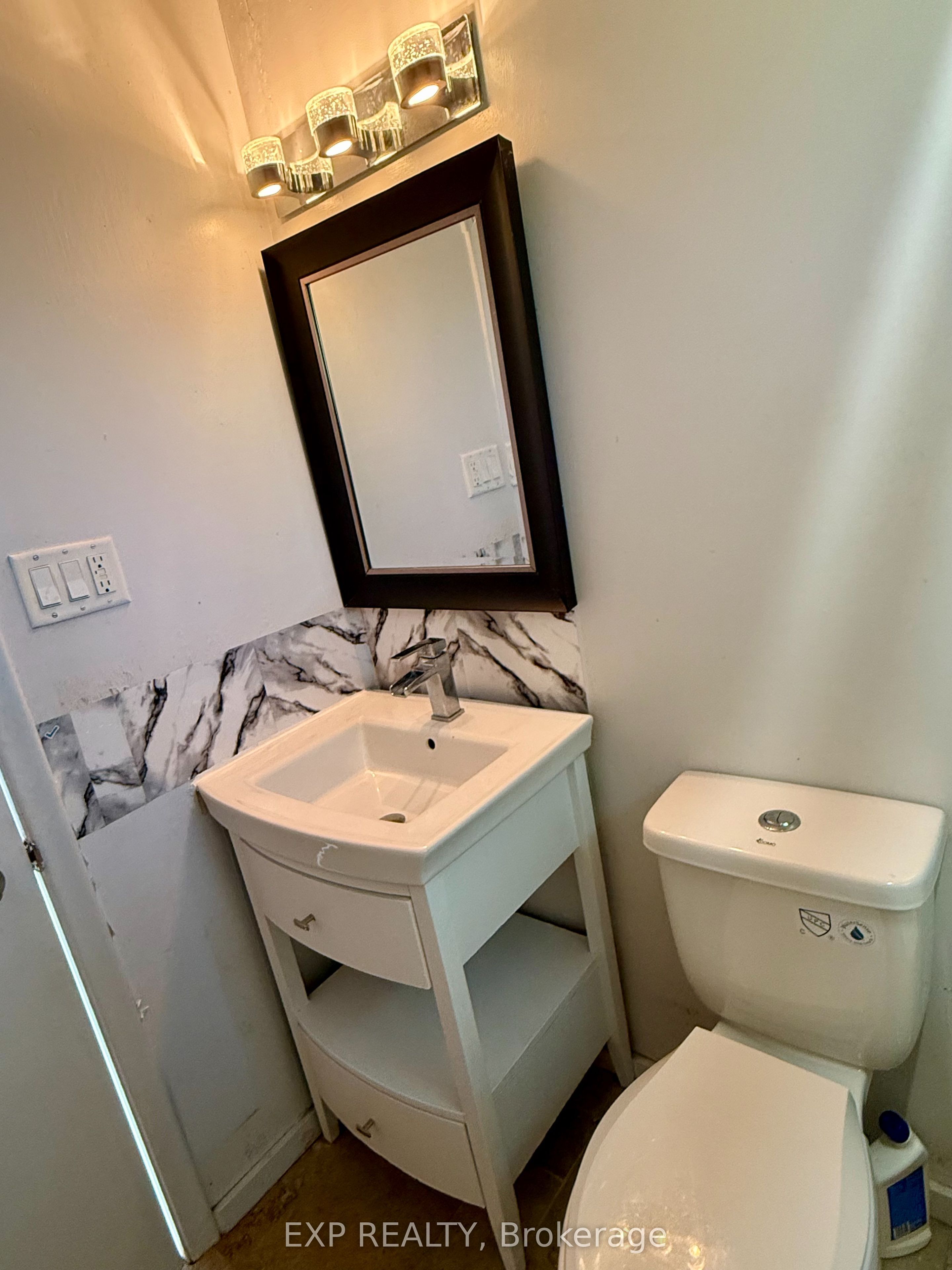 6 Mid Pines Road Upper Property Photo 16