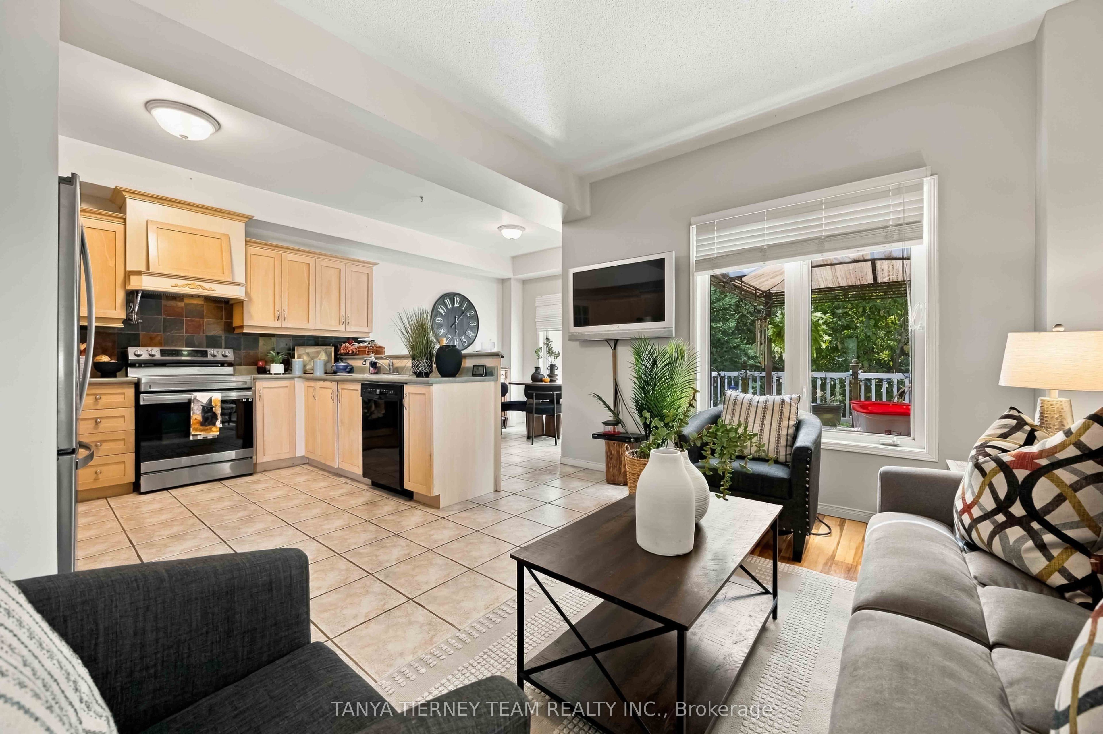 228 Shadow Place Property Photo 17