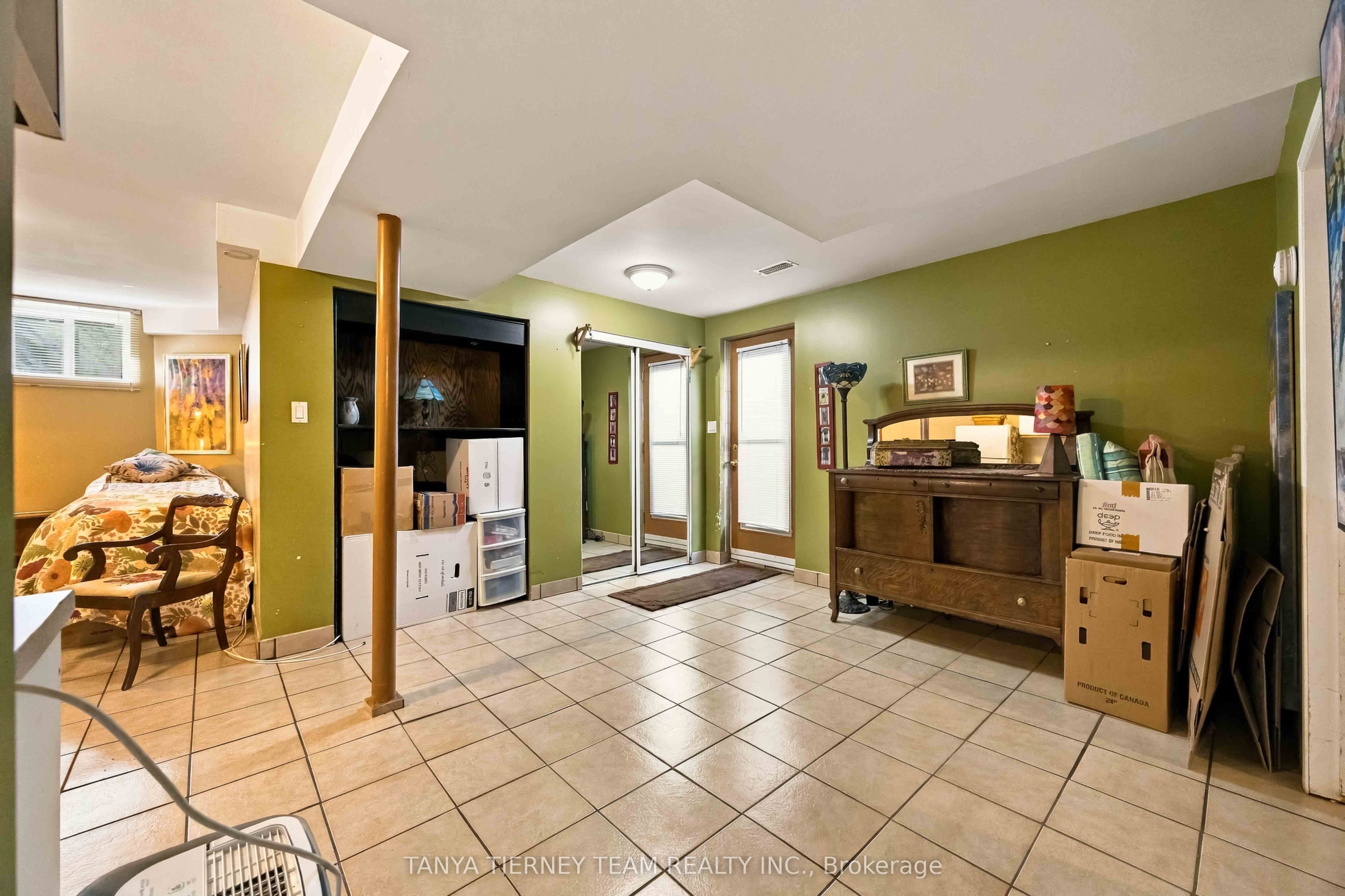 228 Shadow Place Property Photo 34