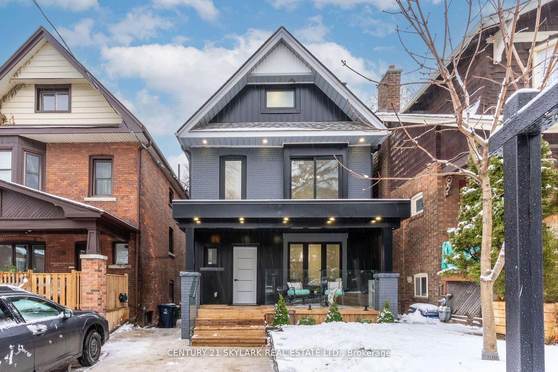 208 Gainsborough Road Property Photo 1