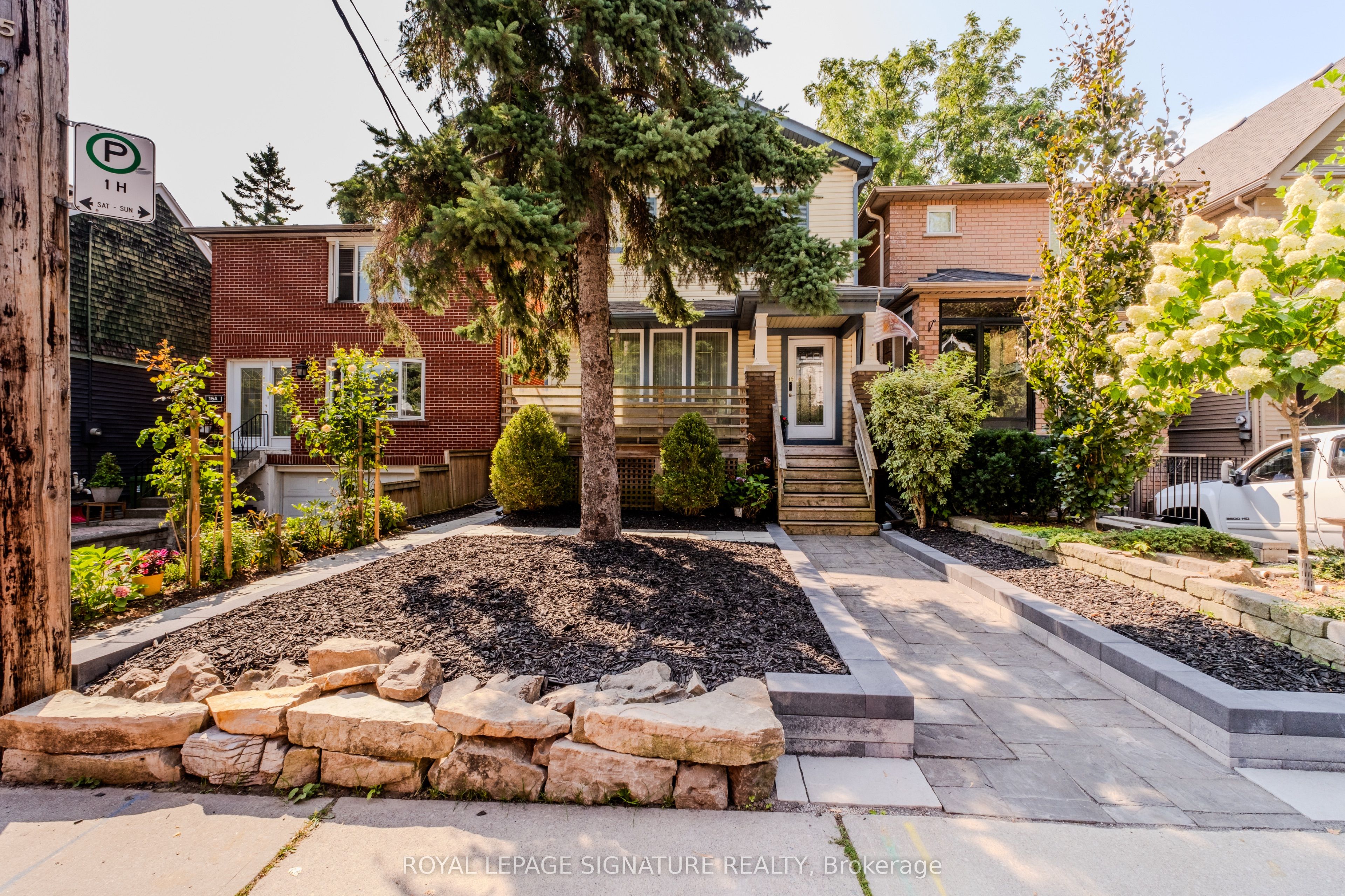 15 Battenberg Avenue Property Photo 2