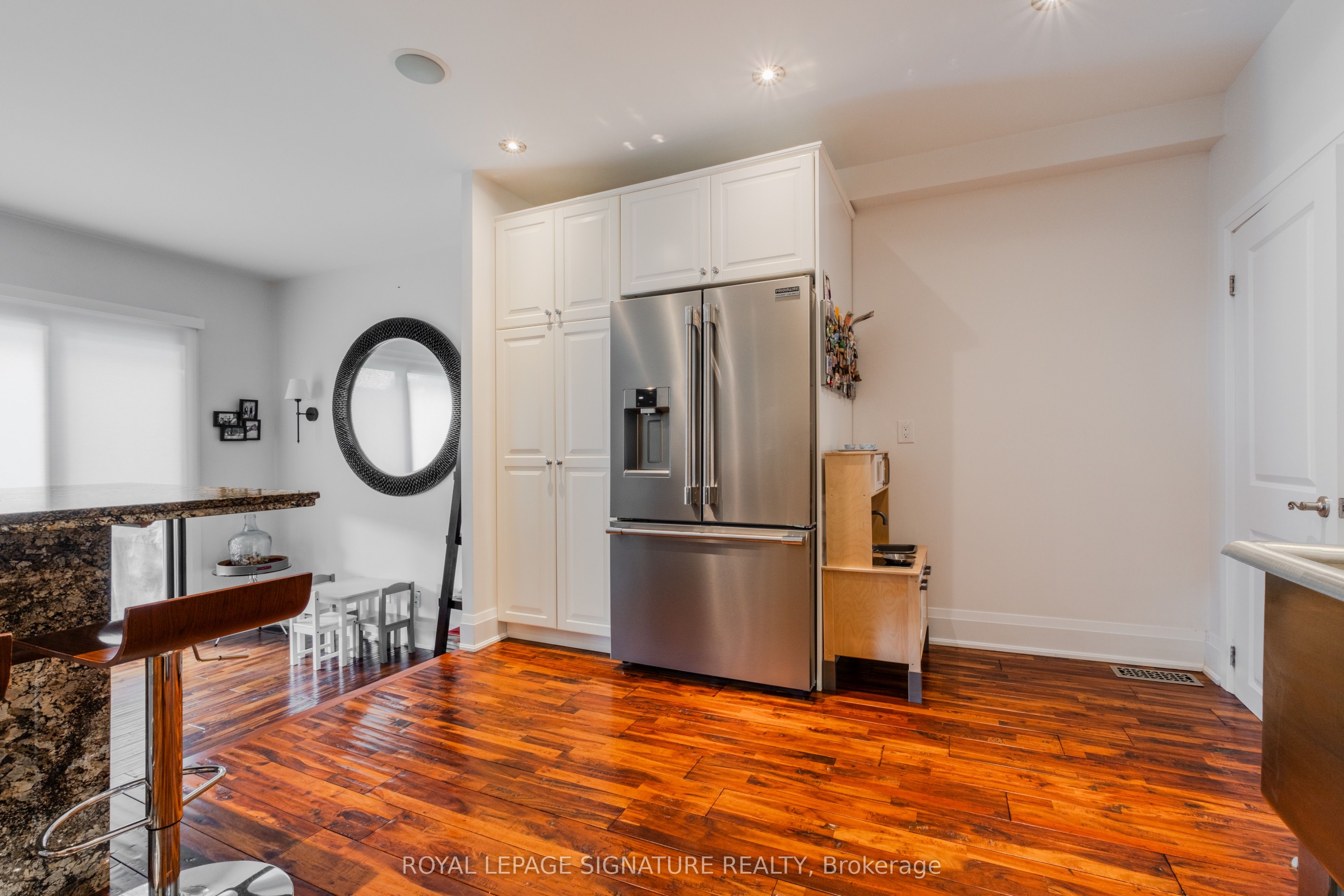 15 Battenberg Avenue Property Photo 10