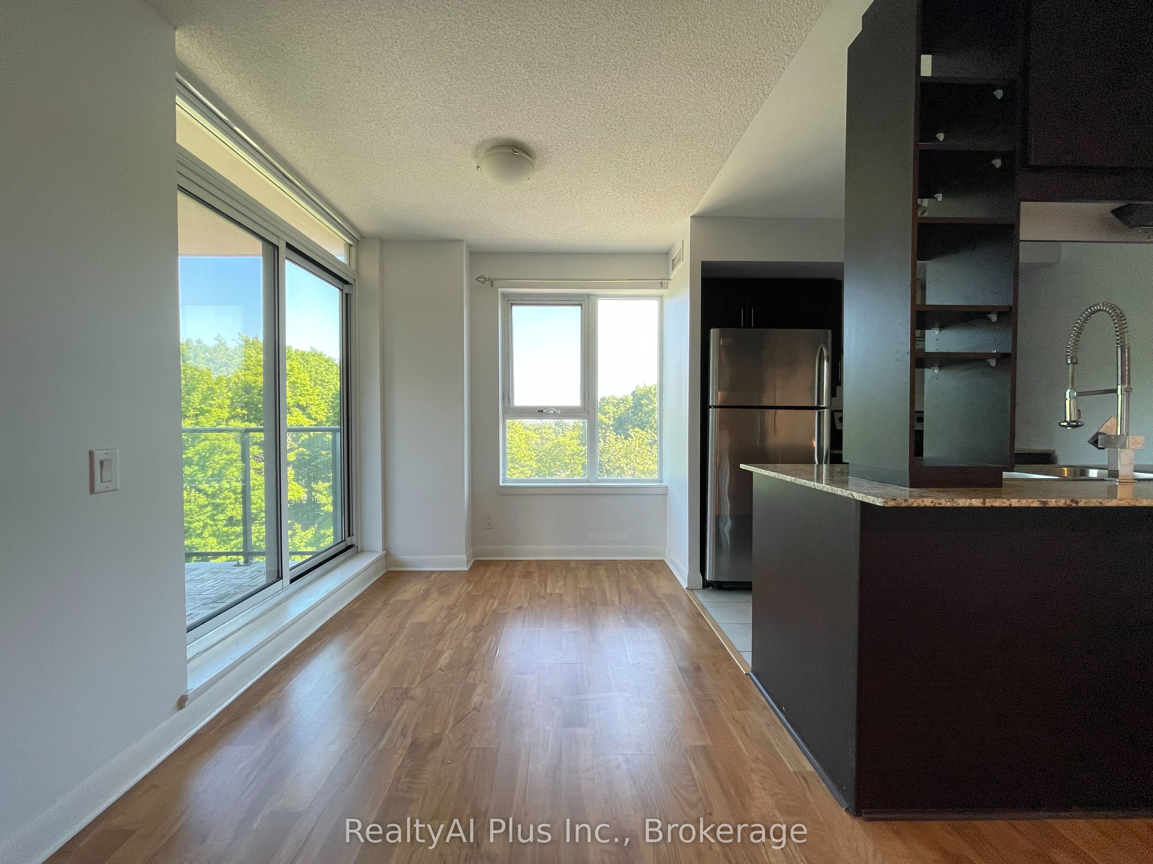 190 Borough Drive 805 Property Photo 6