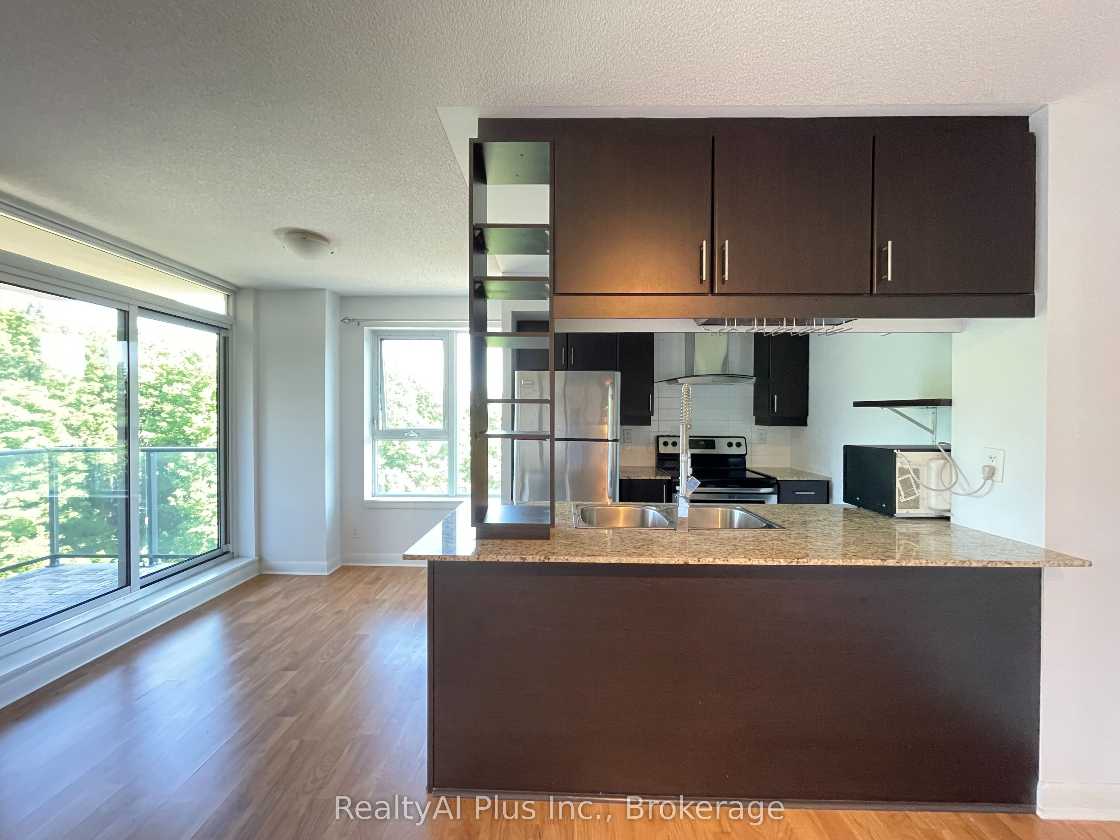190 Borough Drive 805 Property Photo 7