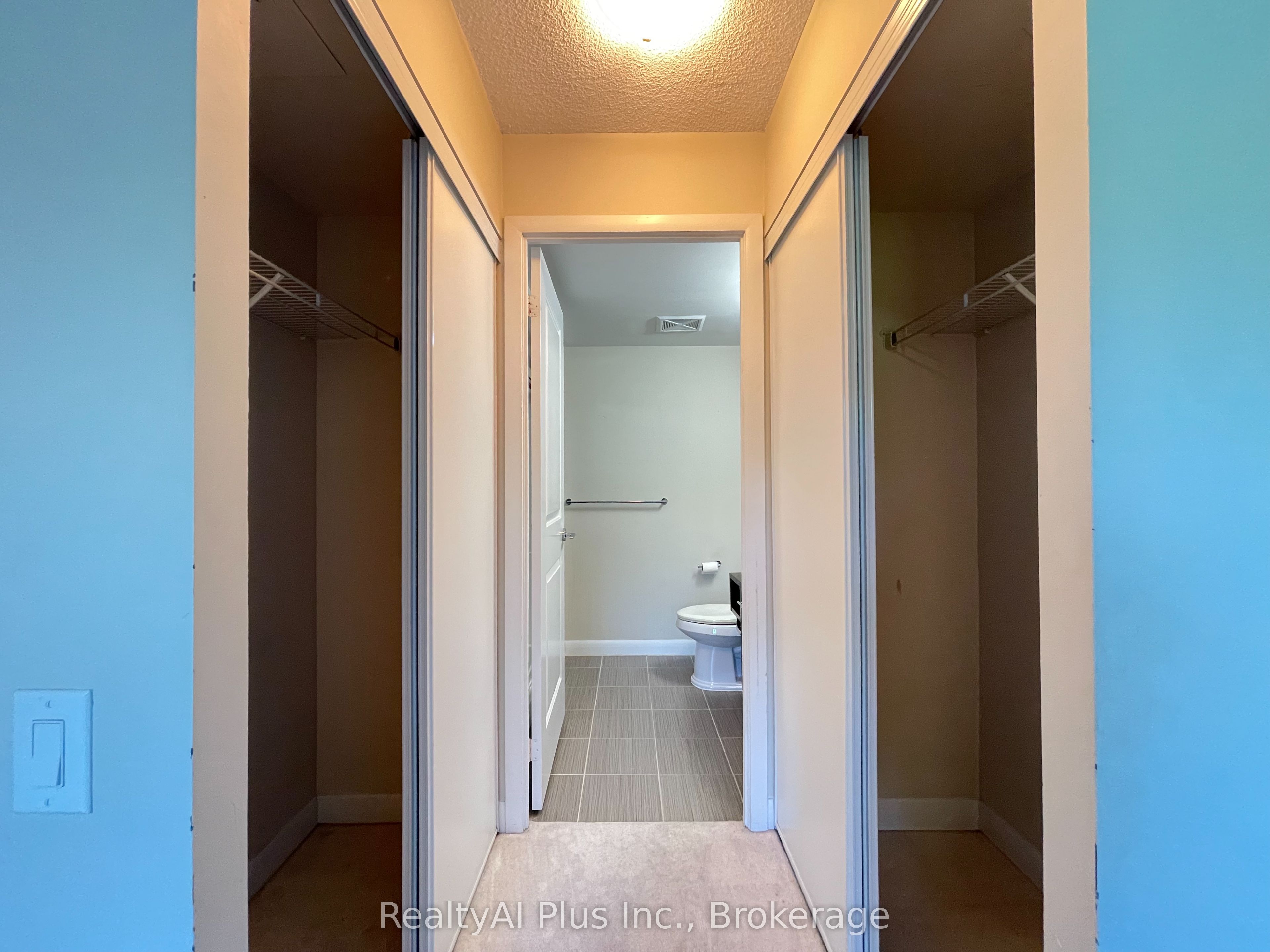 190 Borough Drive 805 Property Photo 12