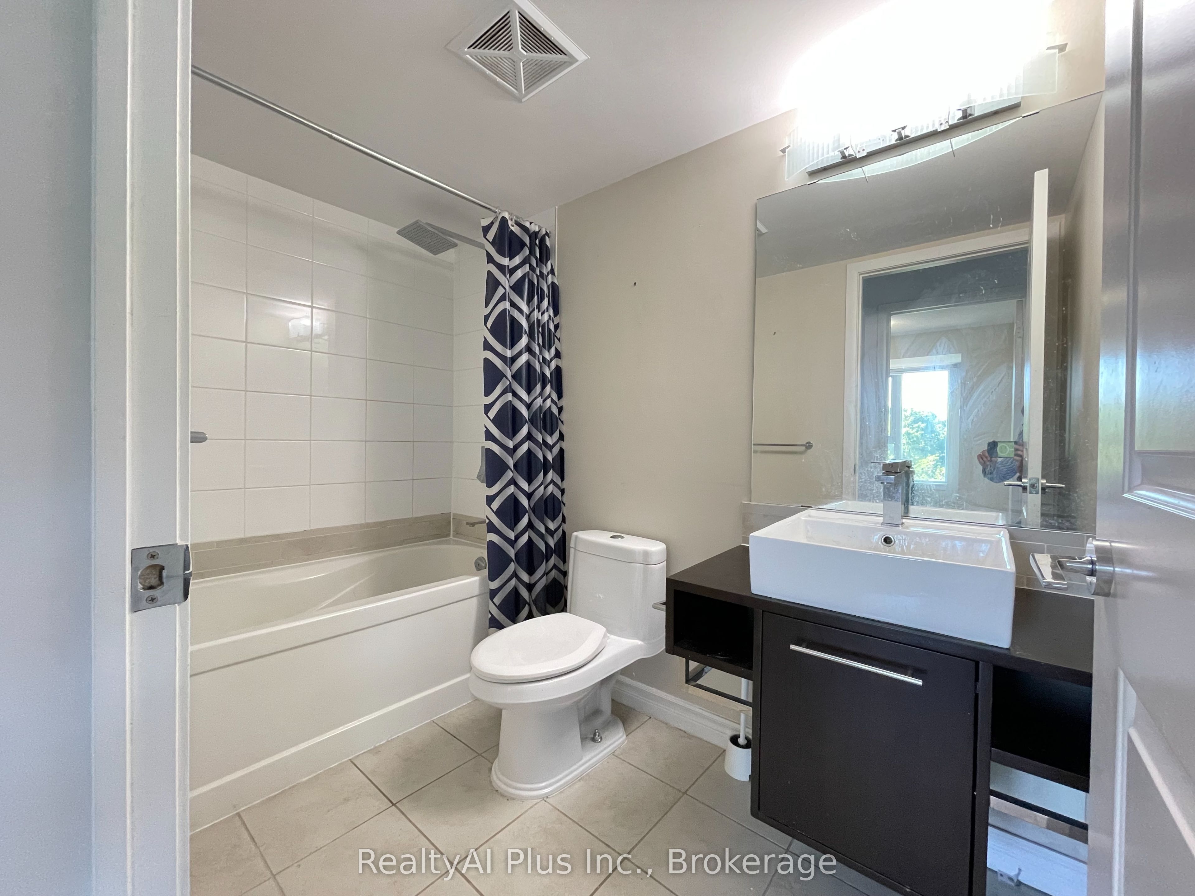 190 Borough Drive 805 Property Photo 13