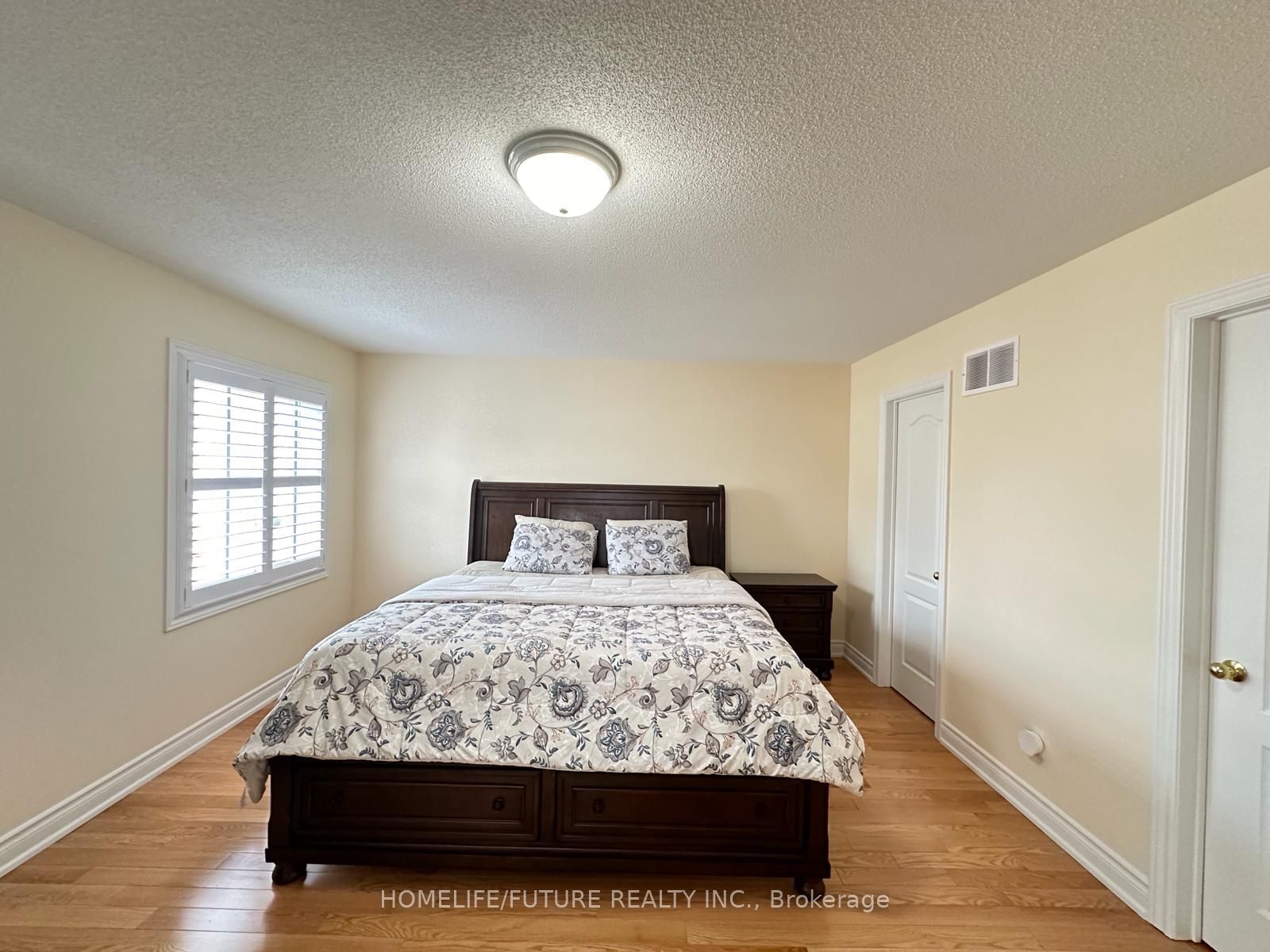 983 Wrenwood Drive Property Photo 28