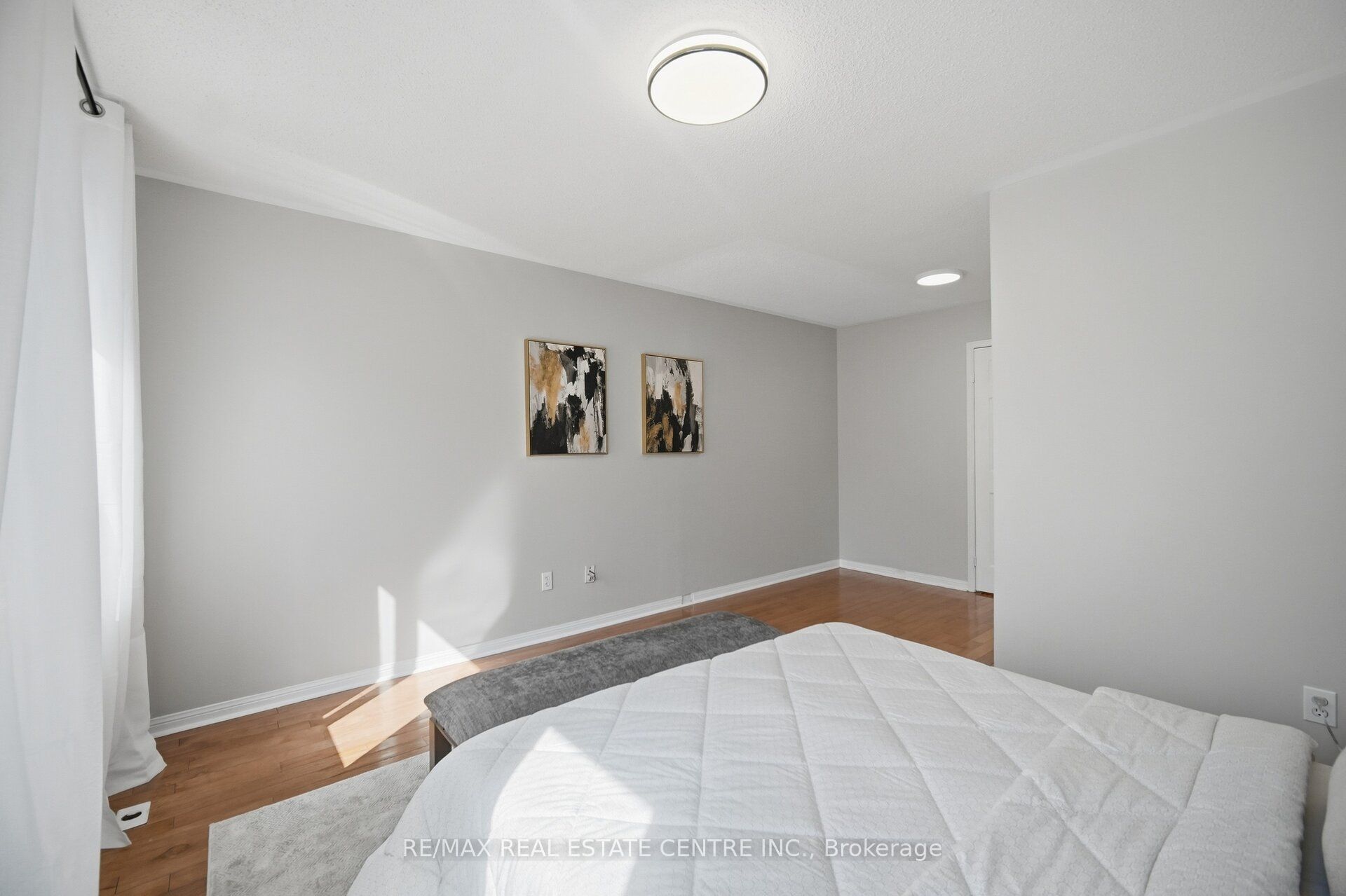 83 Mondeo Drive 96 Property Photo 28