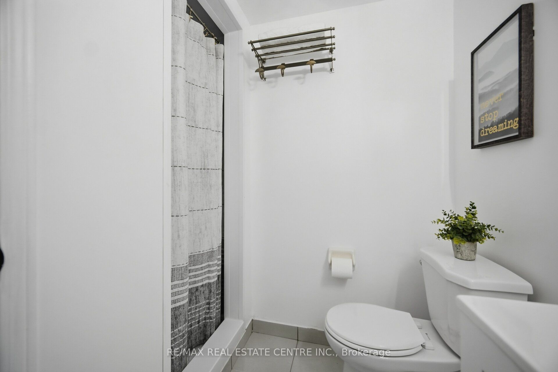 83 Mondeo Drive 96 Property Photo 41