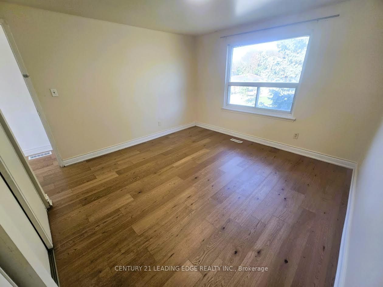 5 Murison Boulevard Property Photo 24