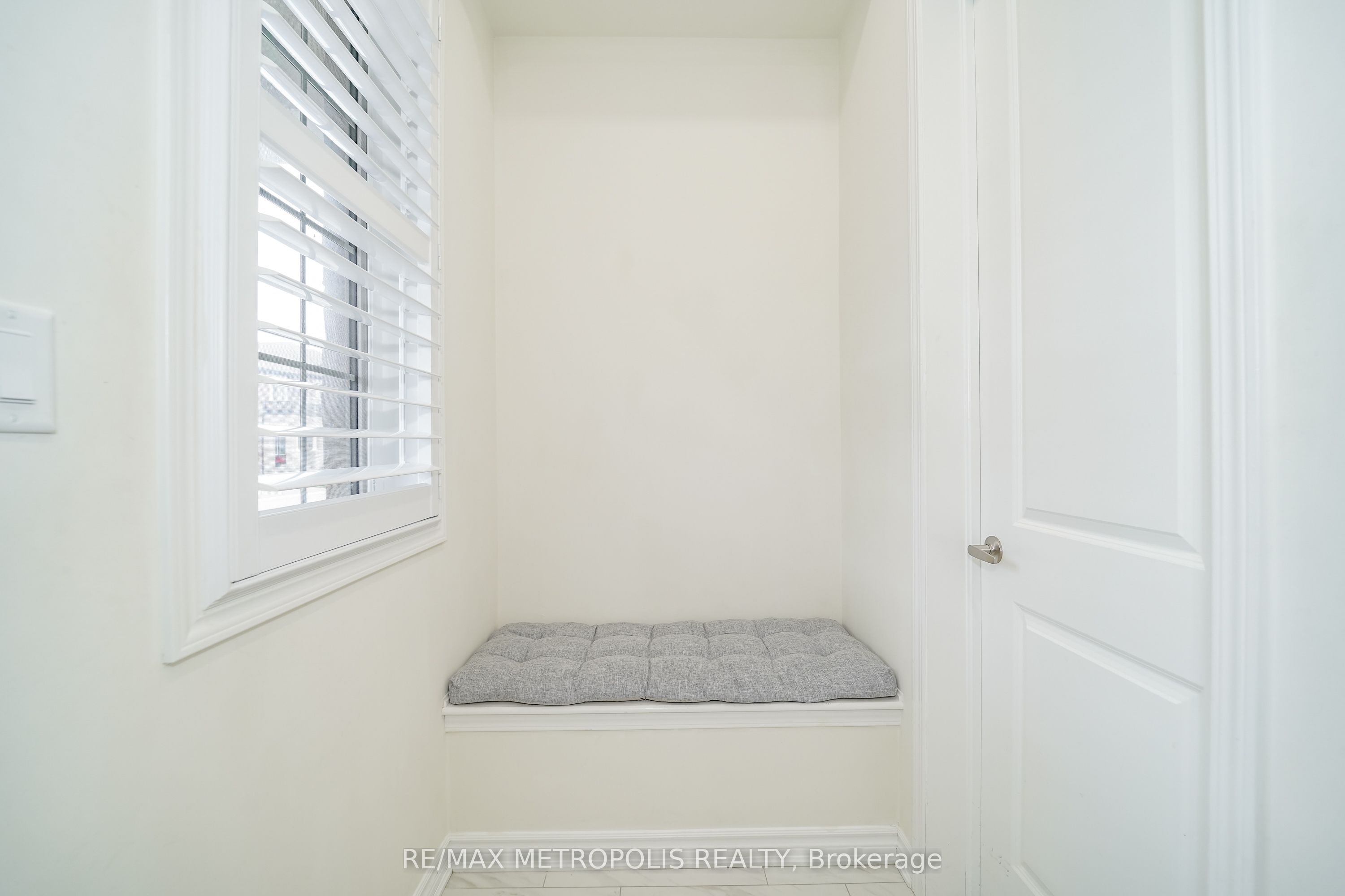 3237 Turnstone Boulevard Property Photo 14