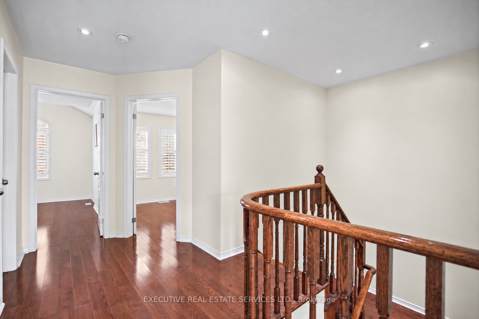1571 Edgecroft Drive Property Photo 32