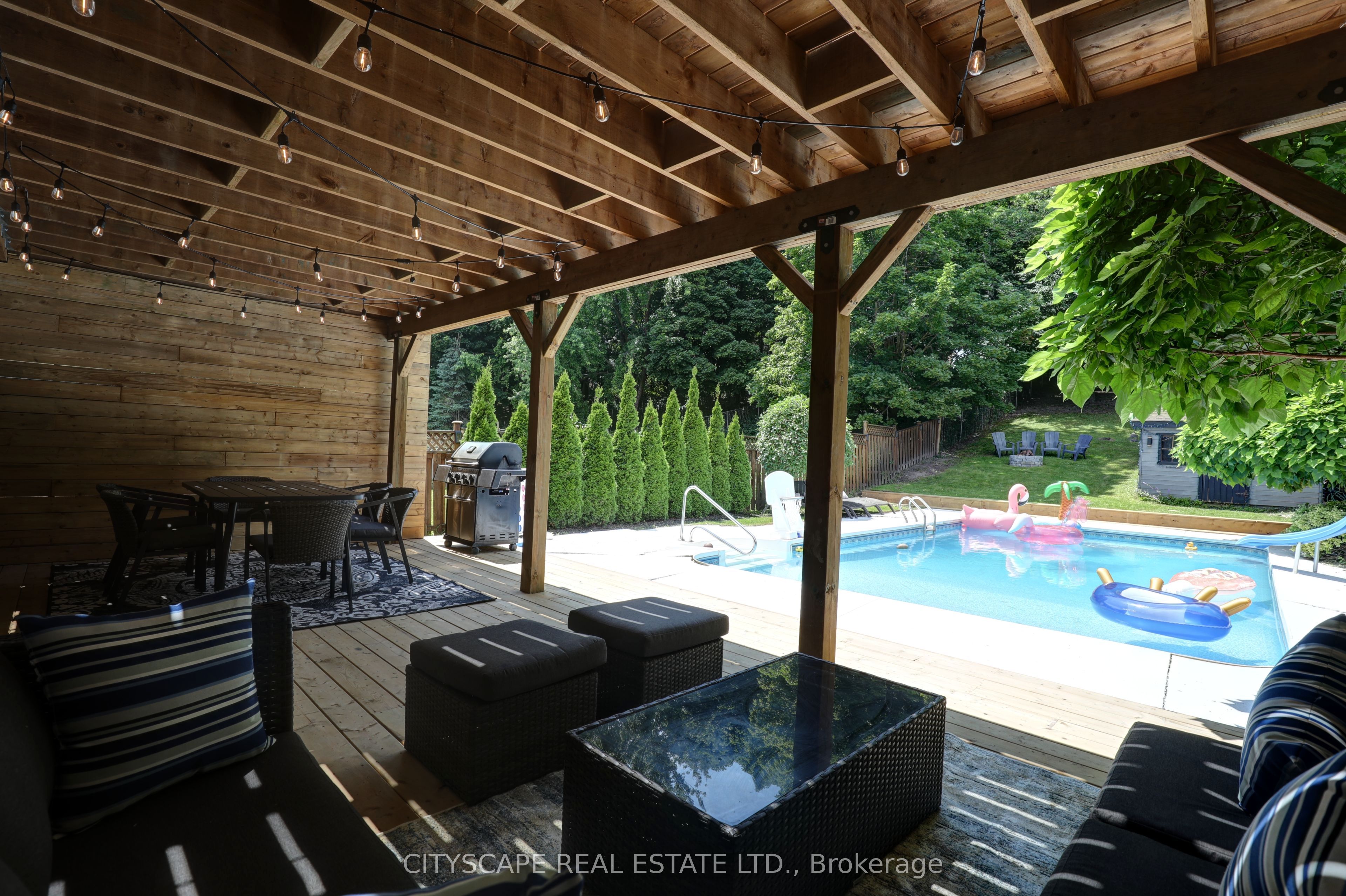 137 Ravenscroft Road Main Floor Property Photo 14