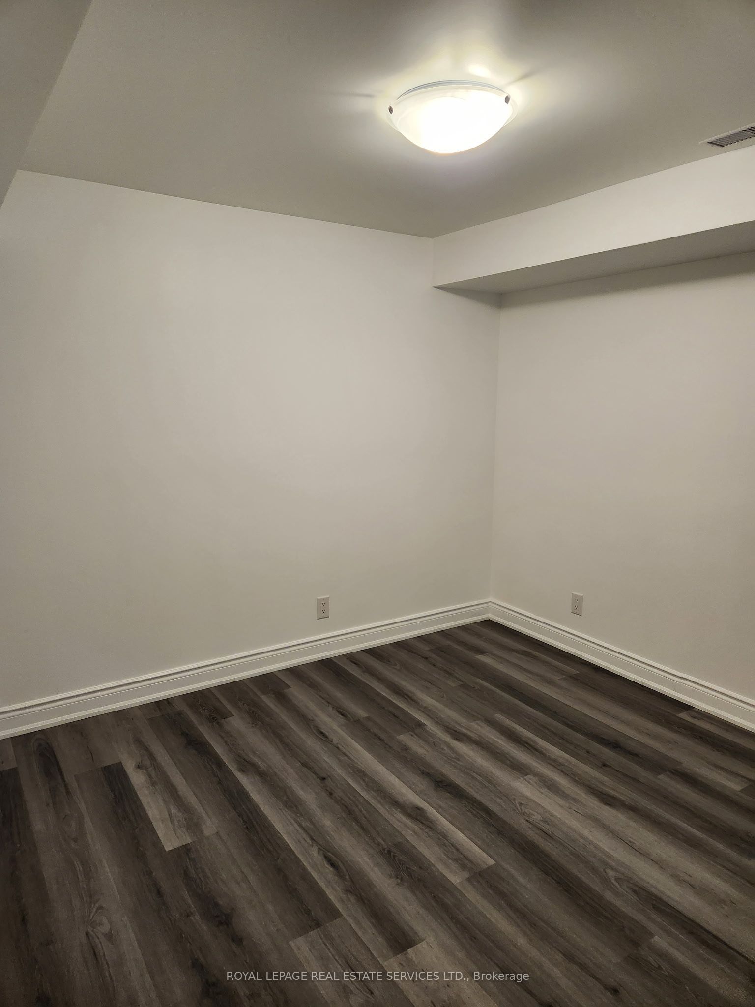 2820 Danforth Avenue 207 Property Photo 2