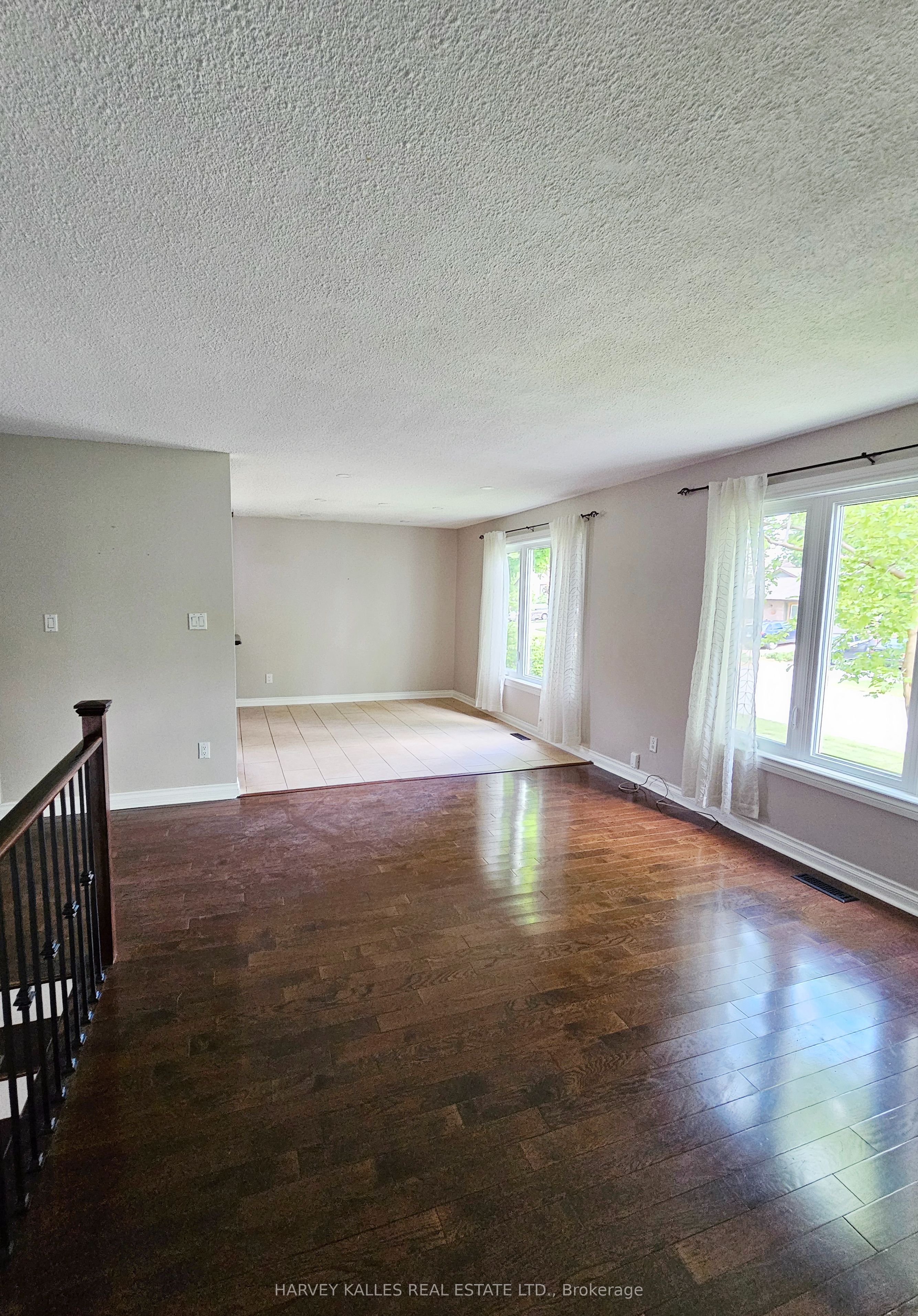 8 Pilkington Crescent Property Photo 7