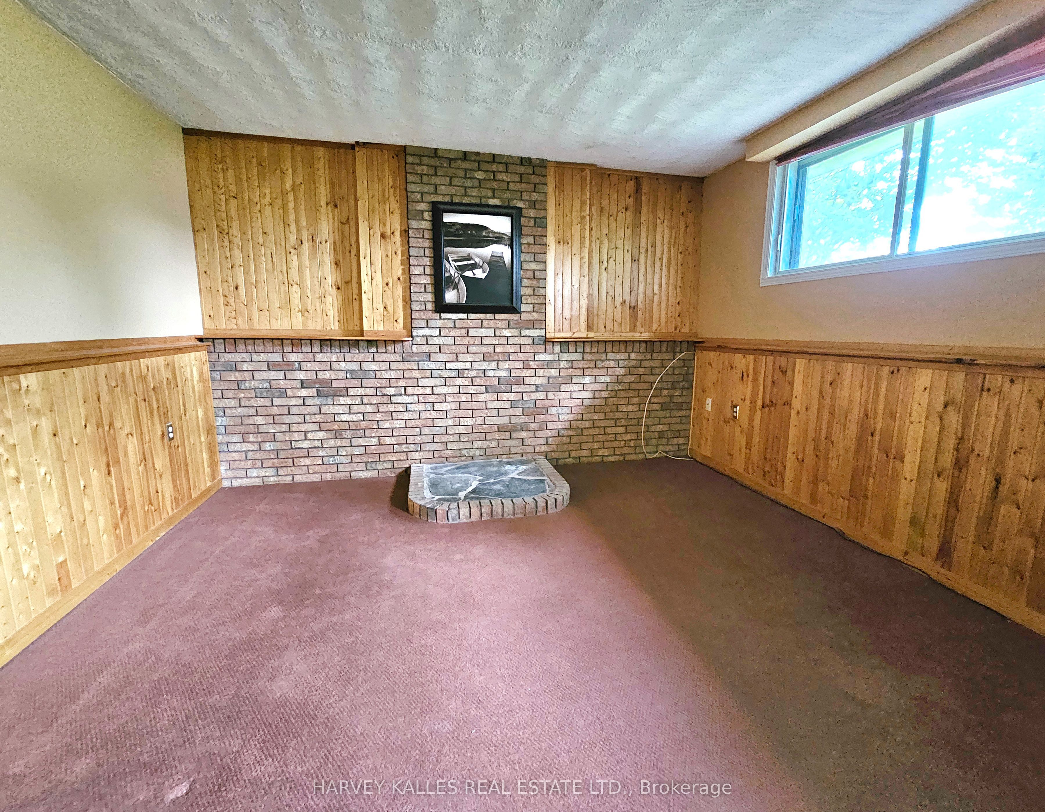 8 Pilkington Crescent Property Photo 14