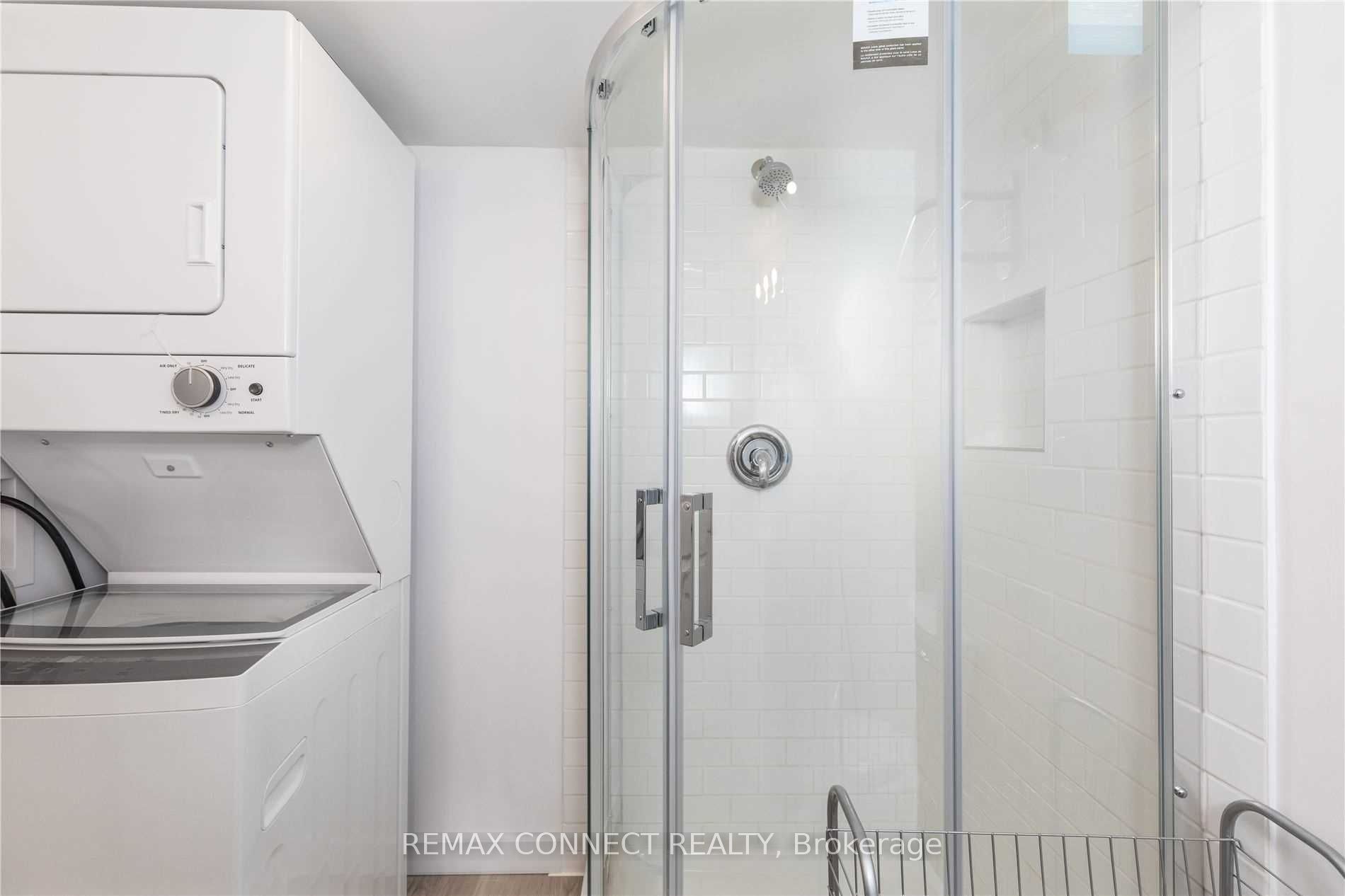 1370 Woodbine Avenue Lower Property Photo 11