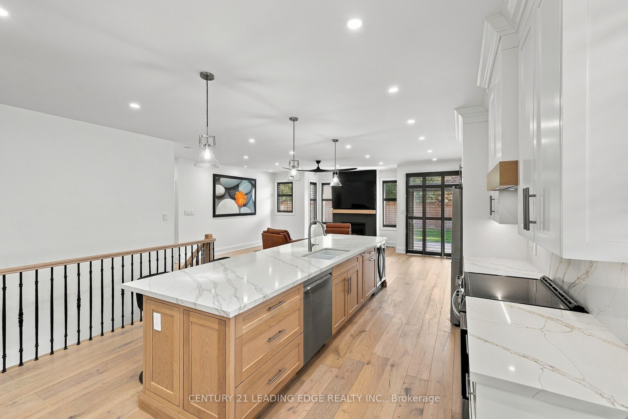 195 Whitby Shores Greenway Property Photo 12