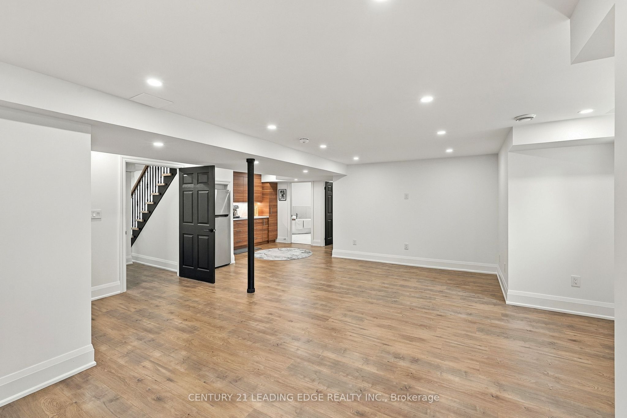 195 Whitby Shores Greenway Property Photo 33