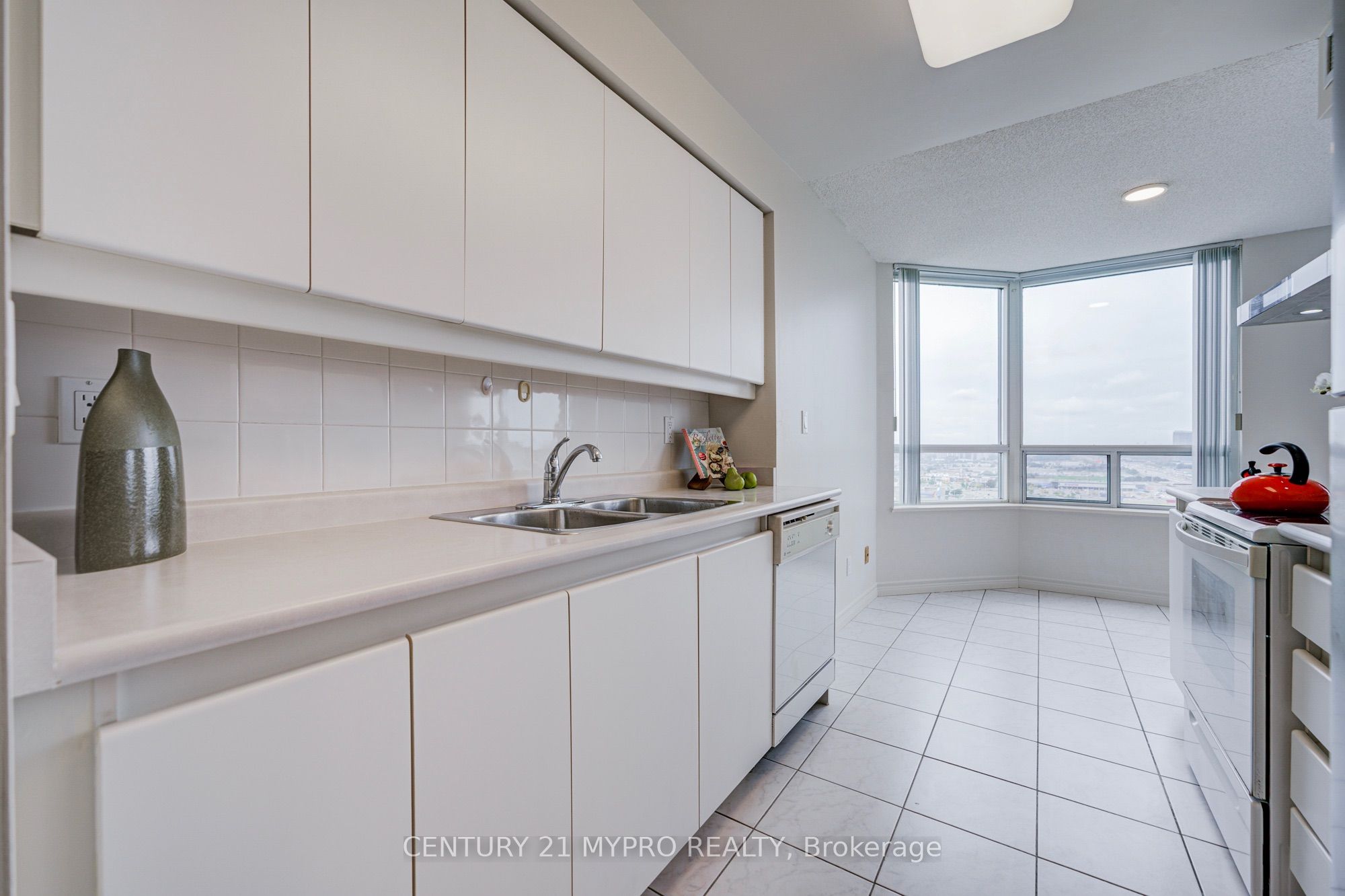 68 Corporate Drive 3136 Property Photo 13