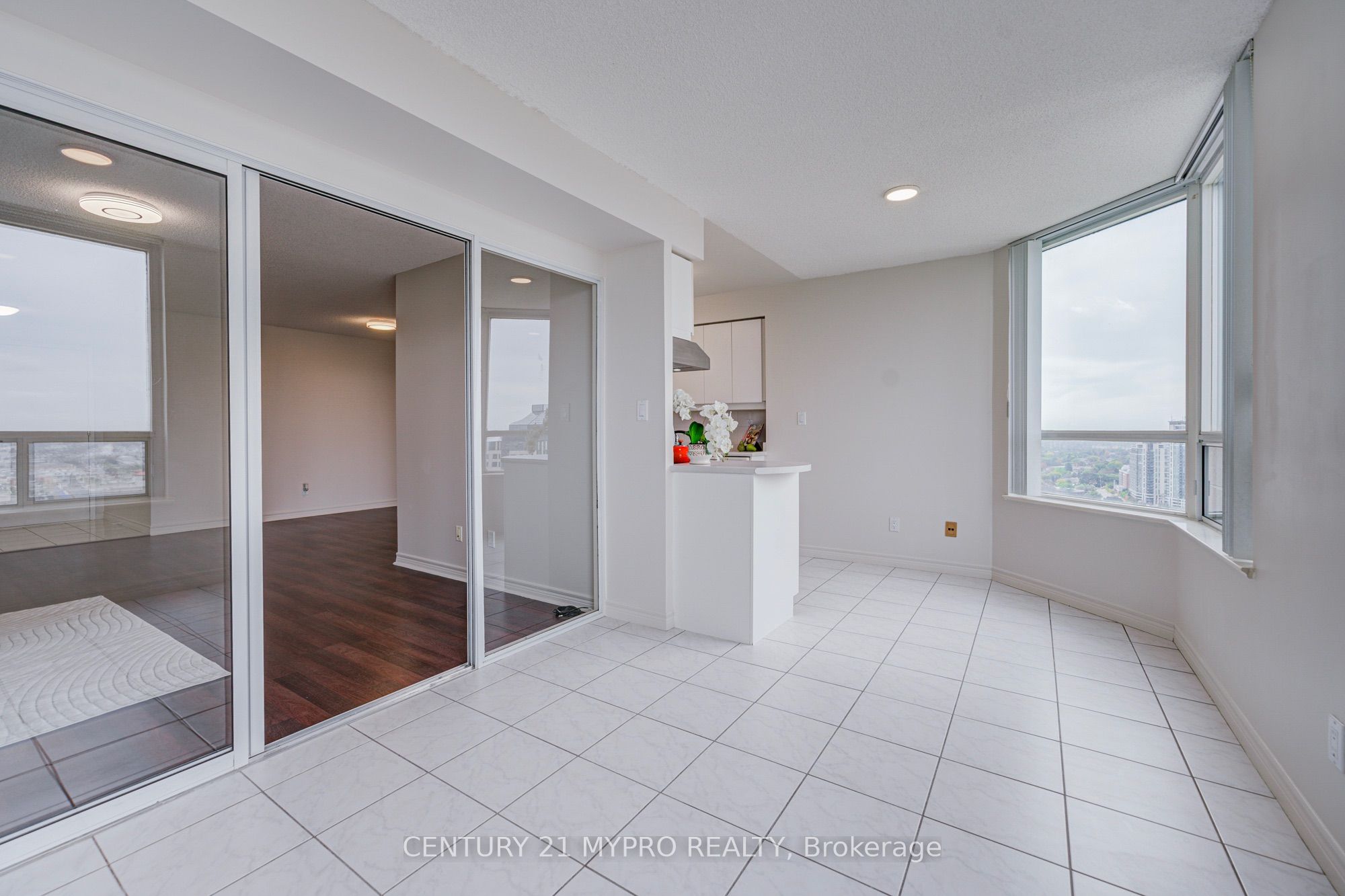 68 Corporate Drive 3136 Property Photo 14