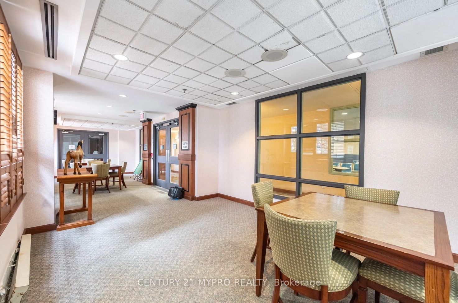 68 Corporate Drive 3136 Property Photo 35