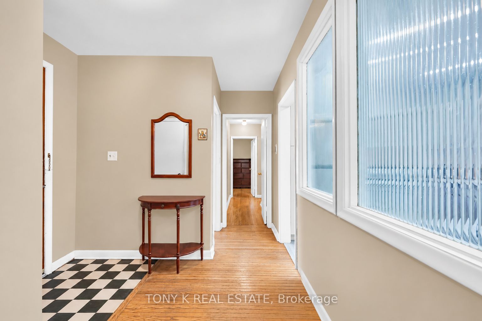 102 Haileybury Drive Property Photo 3