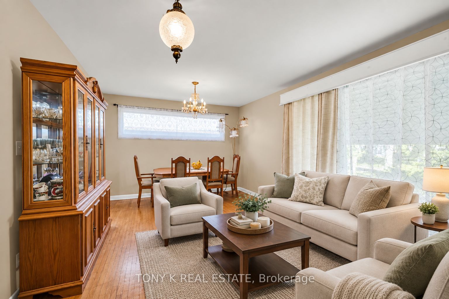 102 Haileybury Drive Property Photo 4