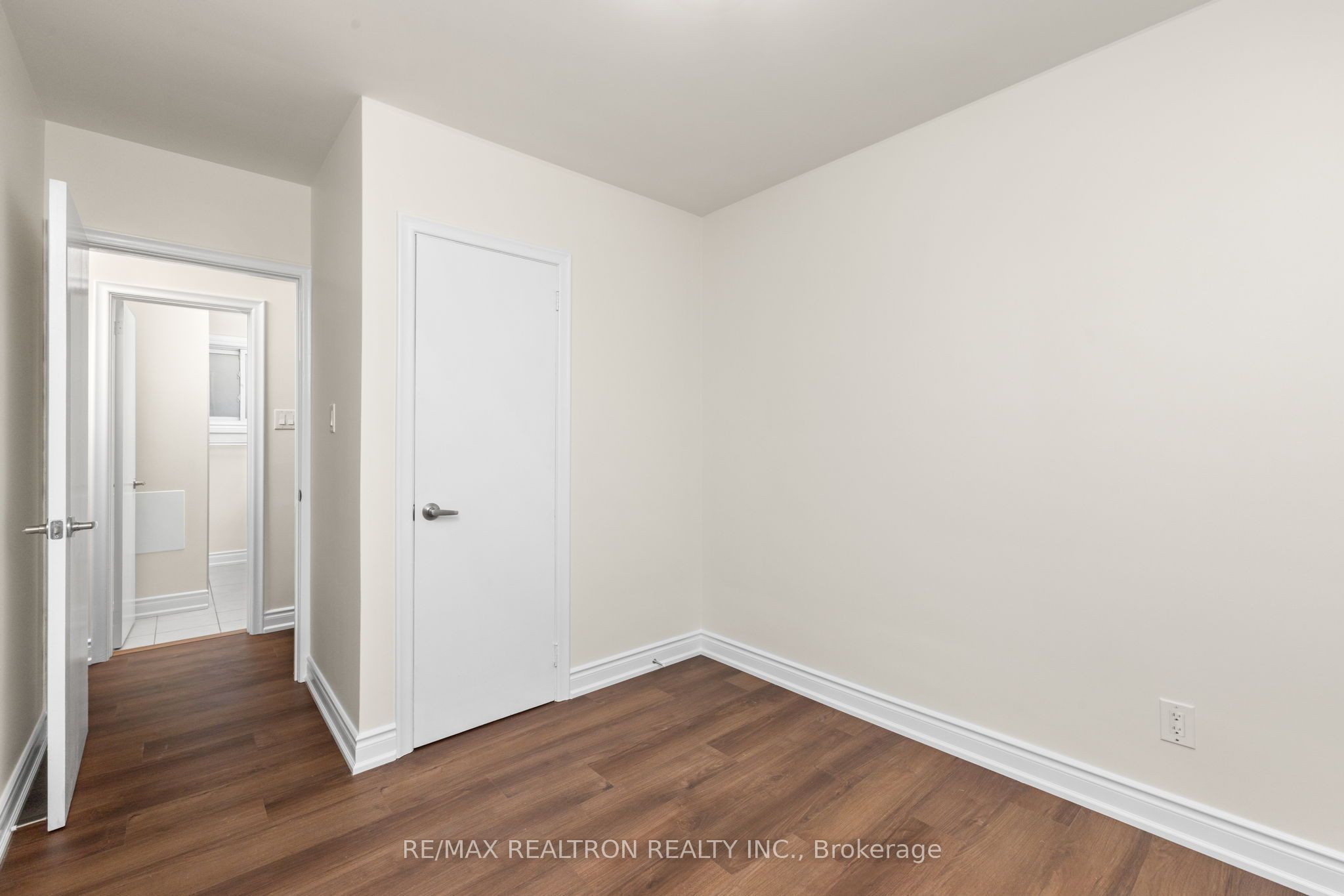 21 Athabasca Street Property Photo 14