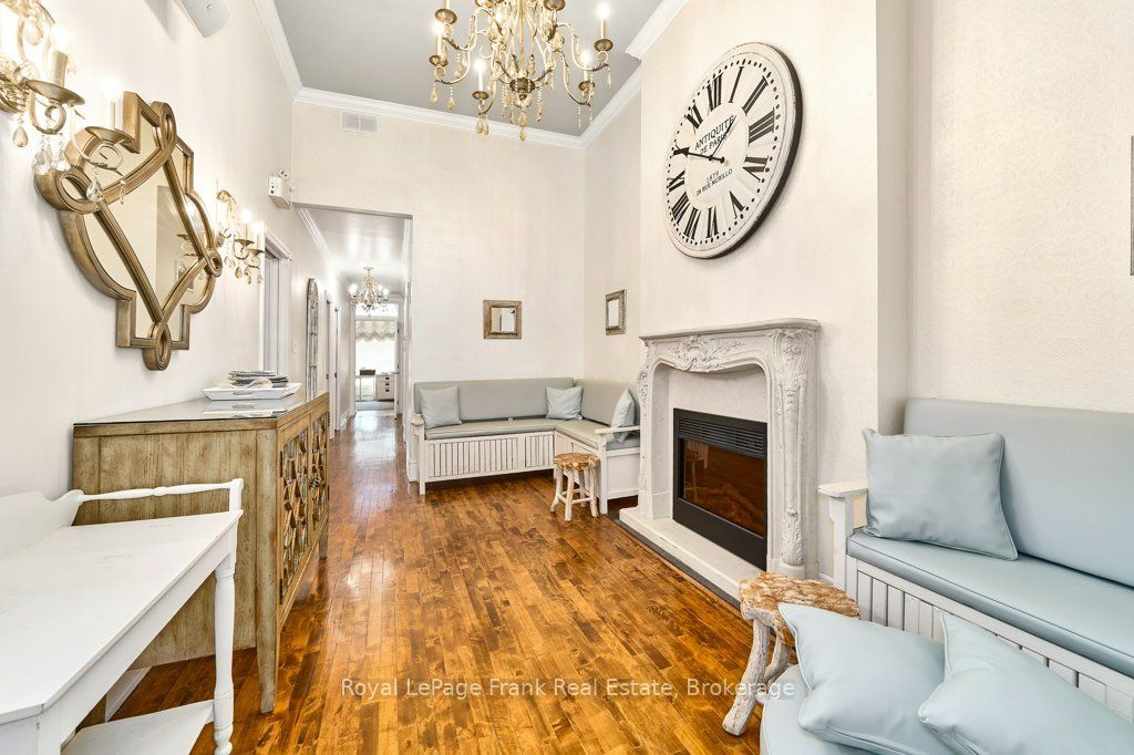 159 Brock Street N Property Photo 9