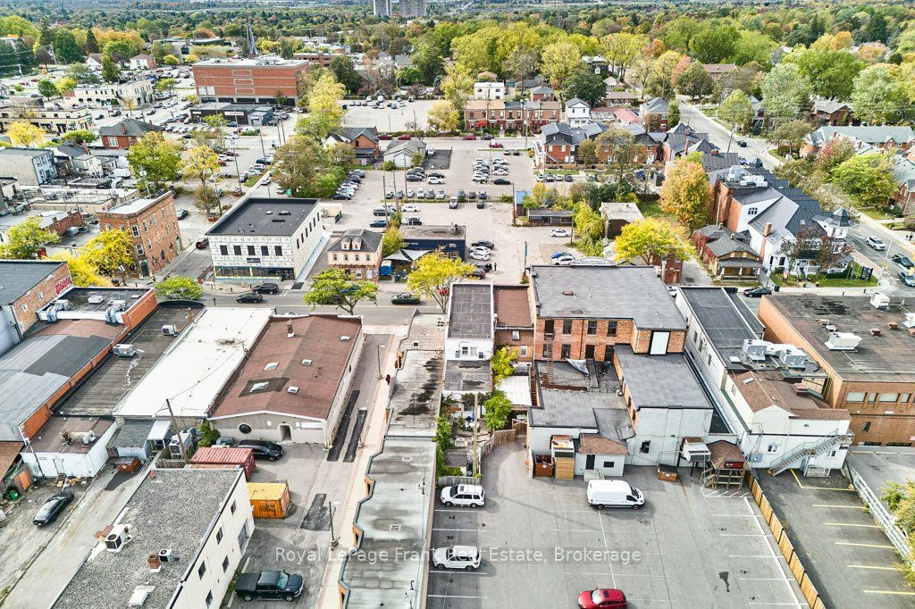159 Brock Street N Property Photo 28