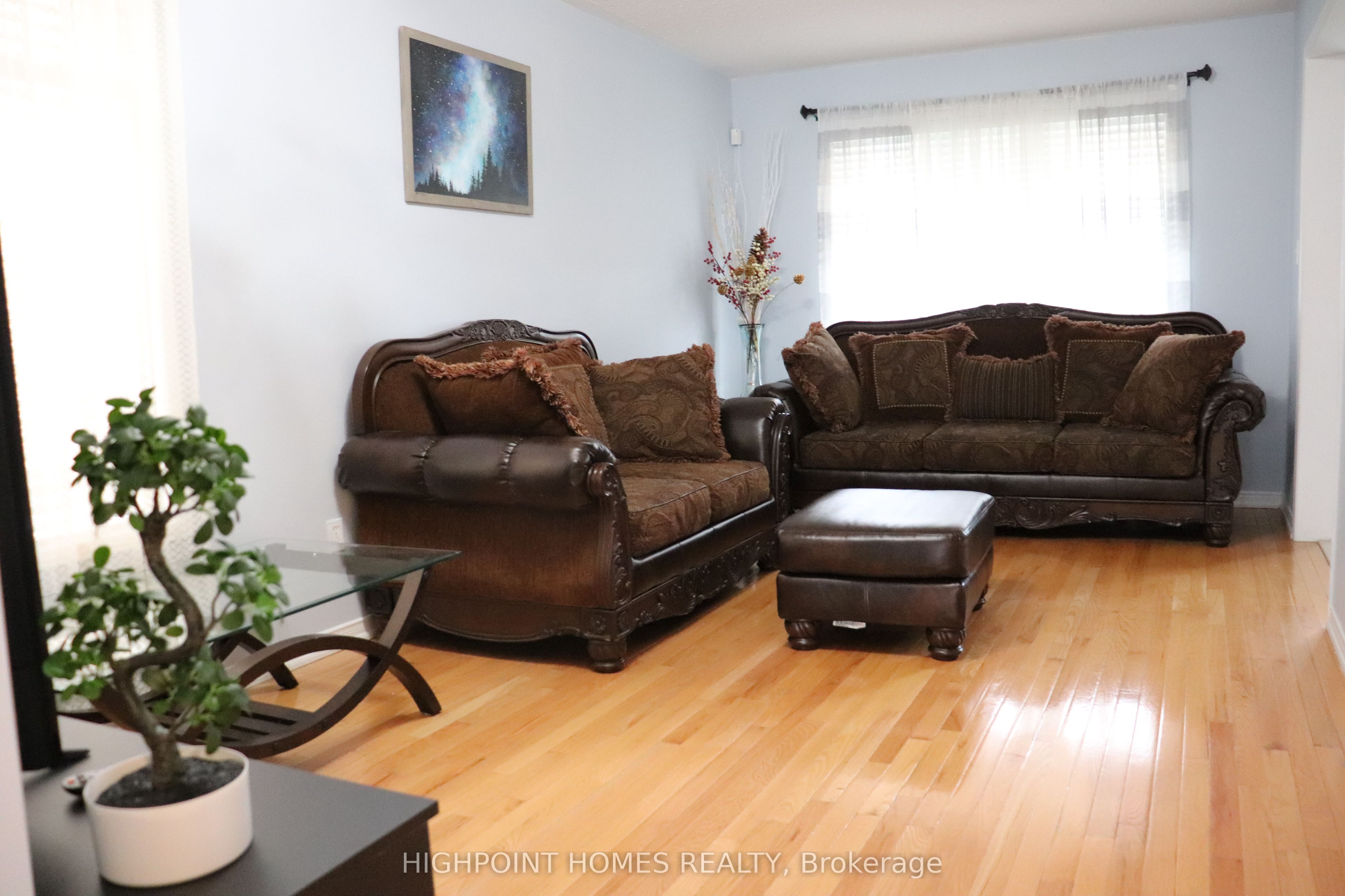 27 Mcnicol Crescent Property Photo 2